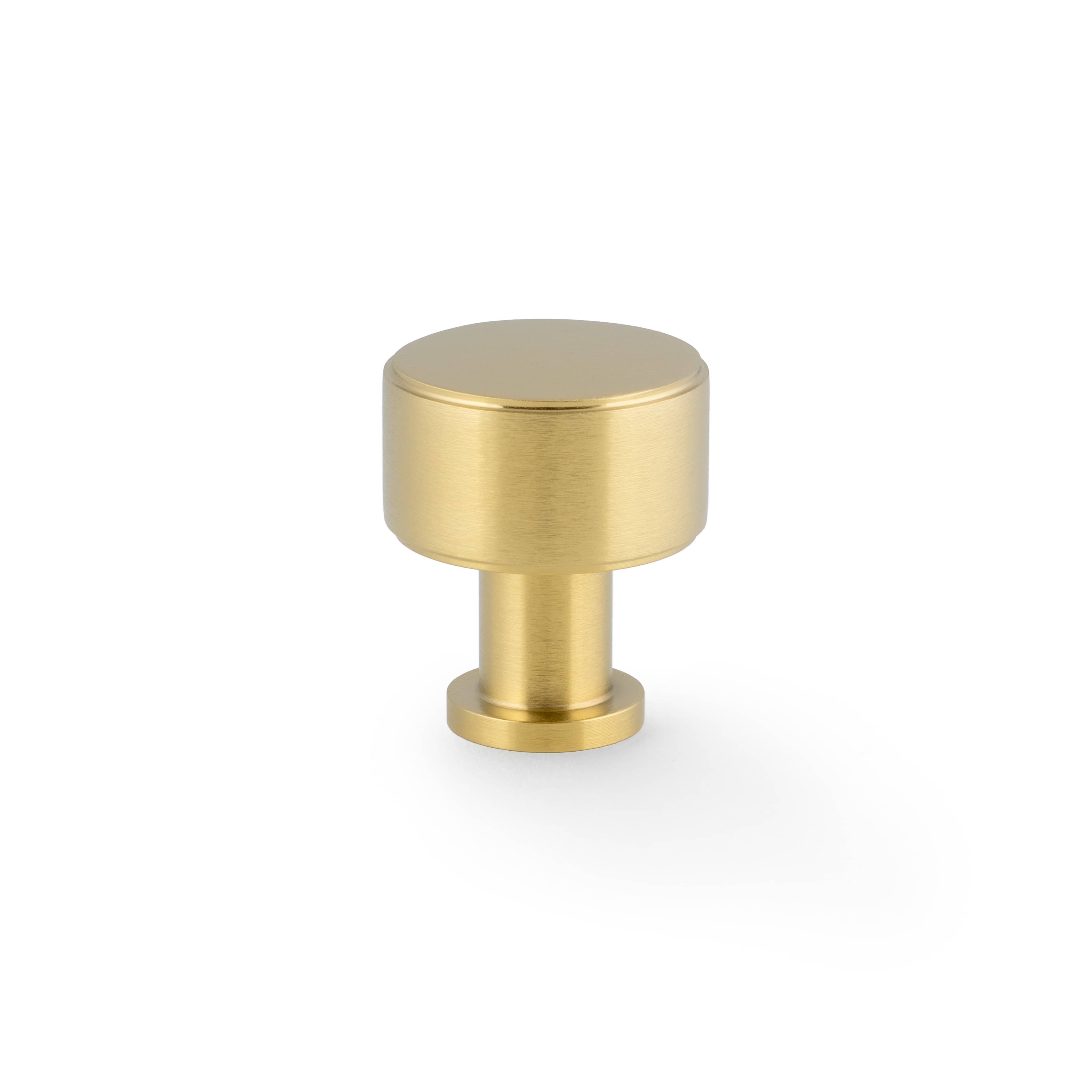 Lucia Plain | Knop i Børstet Messing med Lak Ø 29 mm x D 34,5 mm Alexander and Wilks AW807P-29-SBPVD FINICC