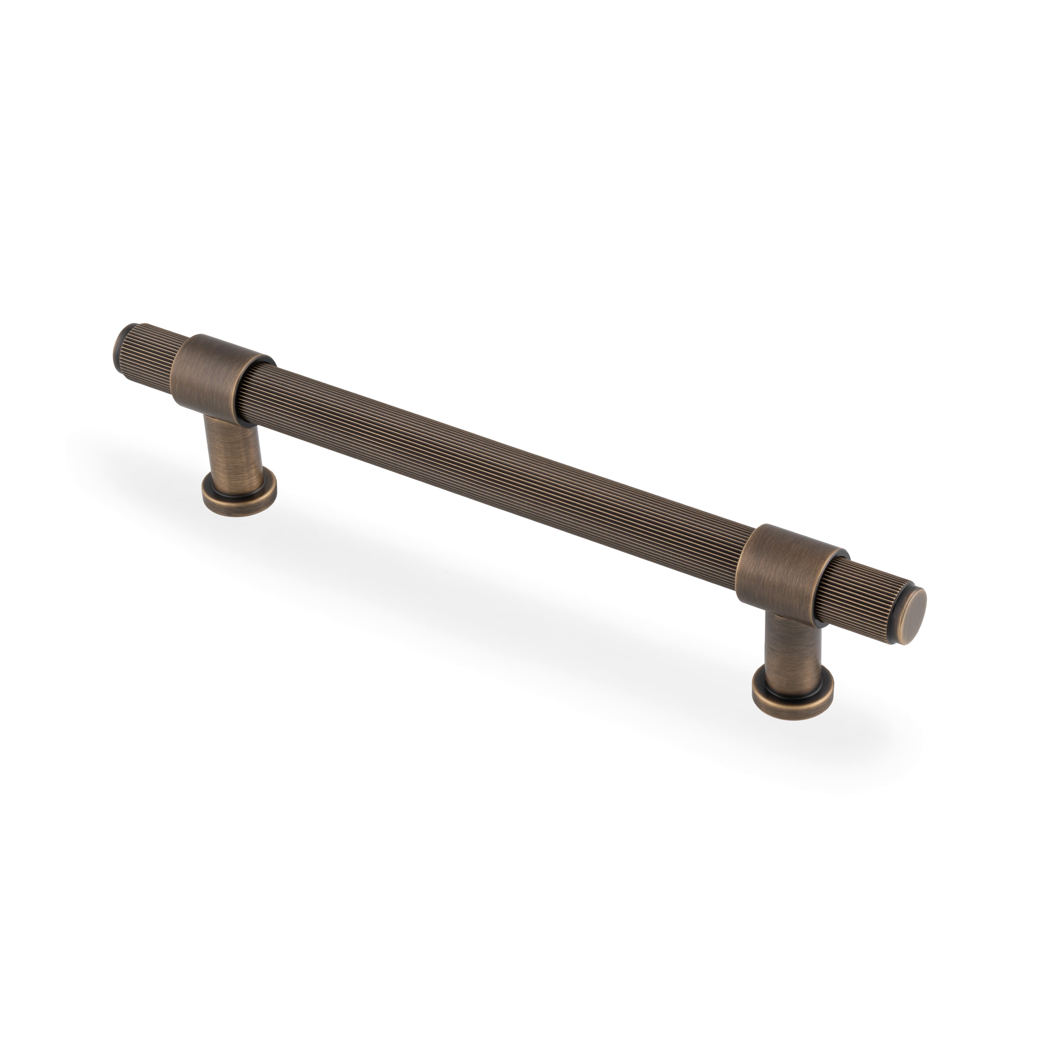 Kingston Reeded | Greb i Antik Messing L 220 mm (C/C 160 mm) Alexander and Wilks AW839R-160-AB FINICC