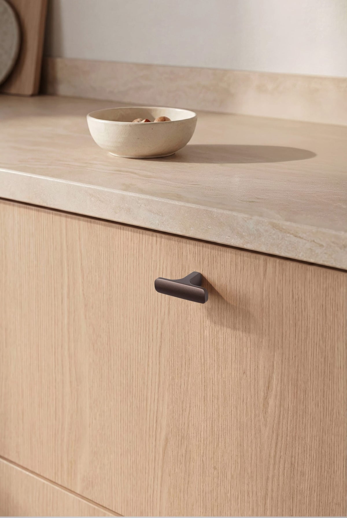 Ethel | Greb i Bronze finish Beslag Design FINICC