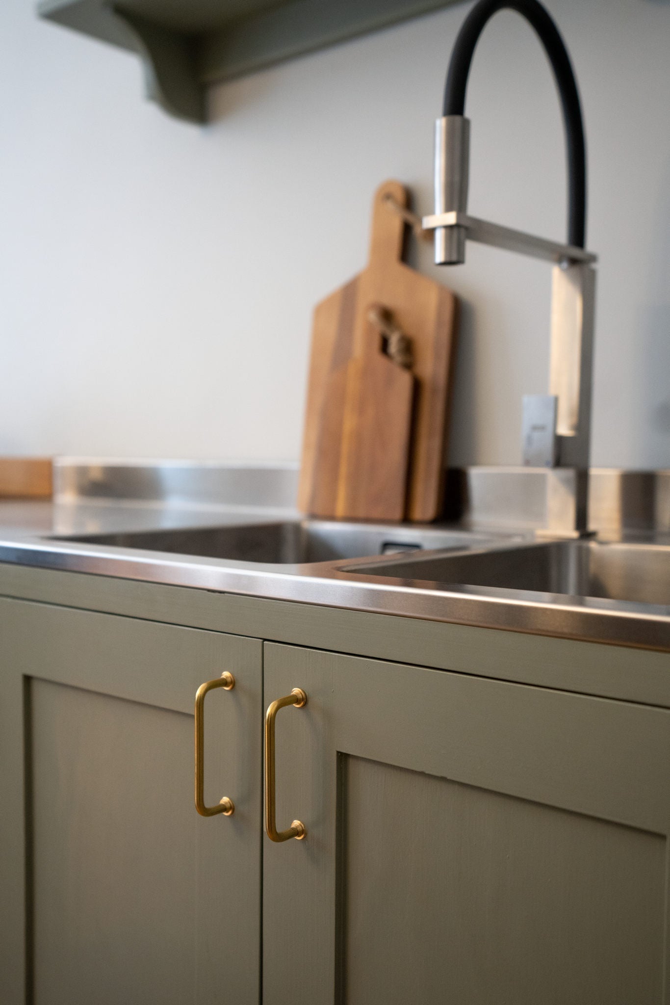 1353 | Greb i Obehandlad Mässing - 2025 model