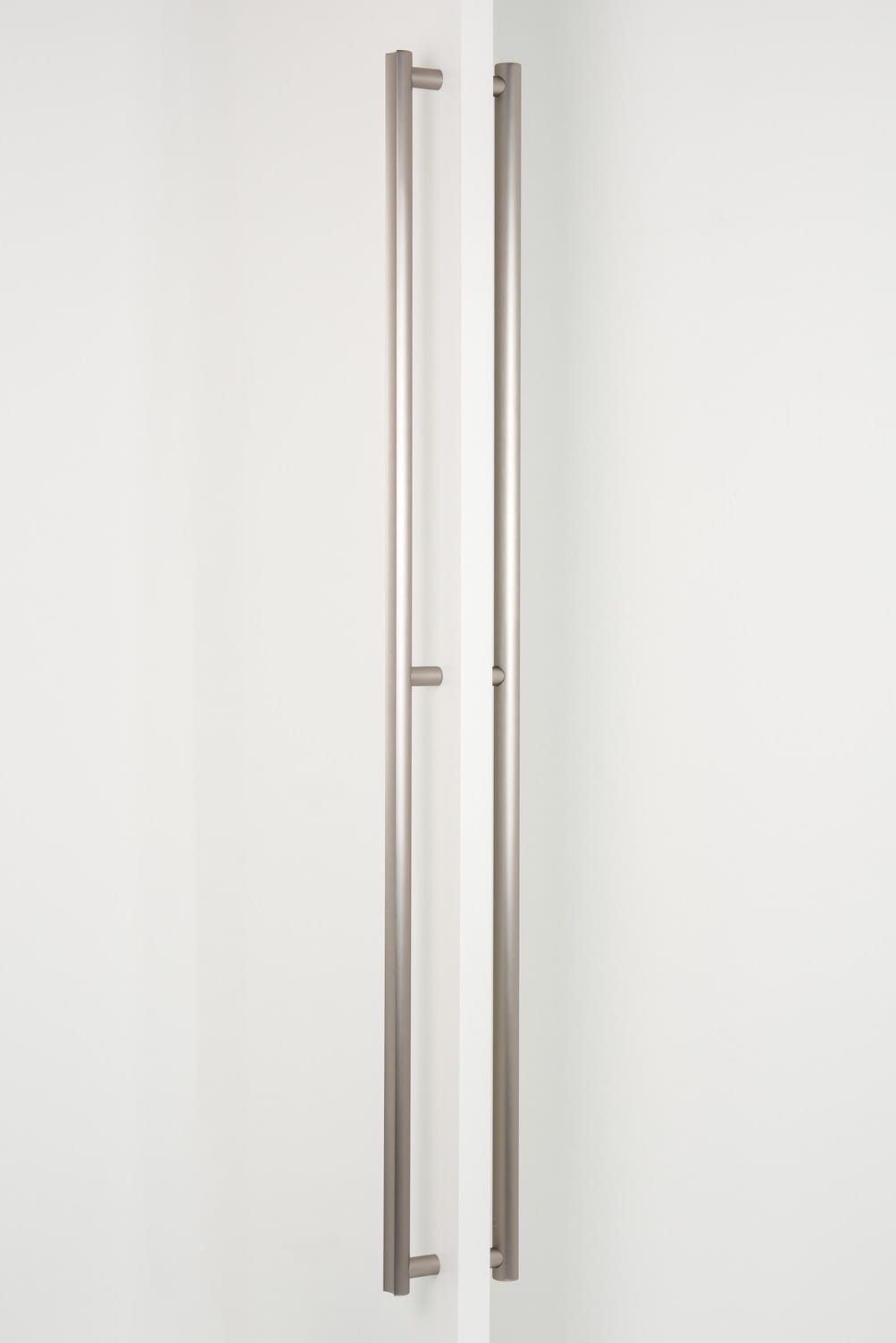 Moon Big | Pull Bar i Rustfrit Stål finish - Dobbeltside montering Viefe FINICC