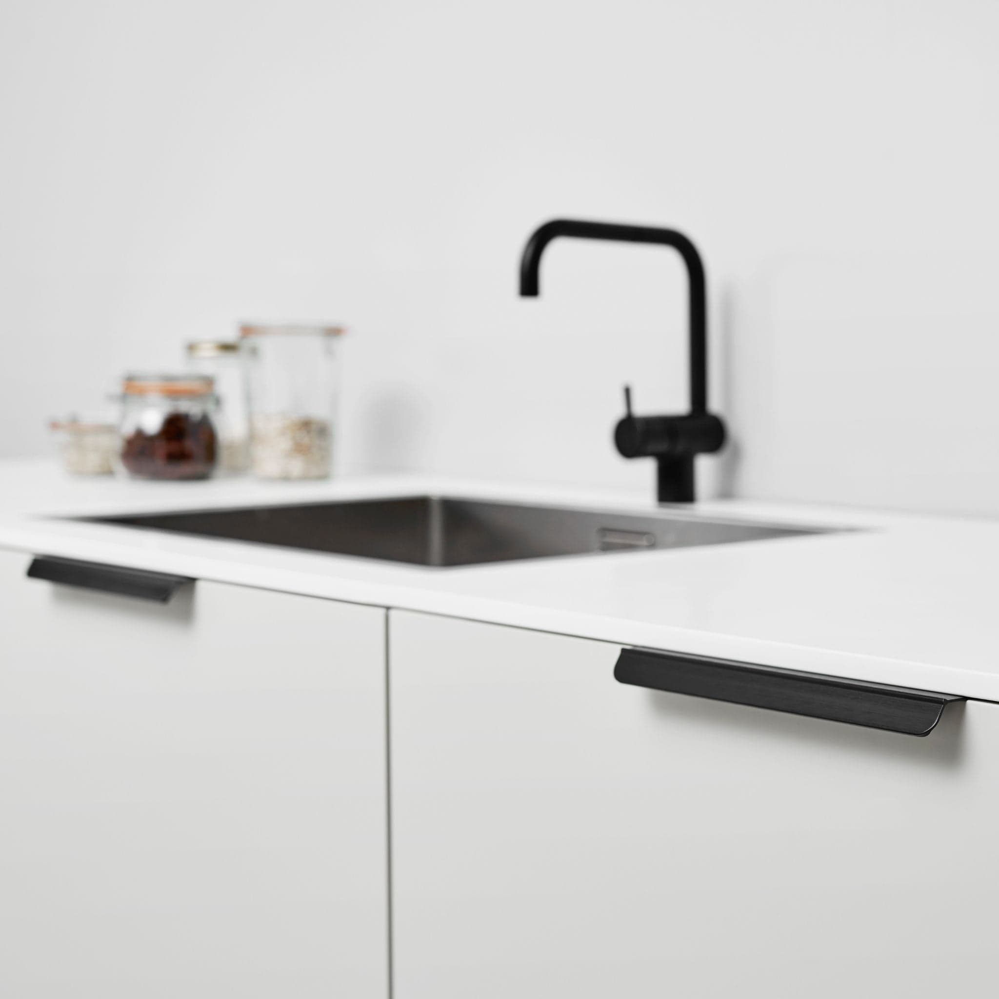 Accent | Greb i Mat Sort Furnipart FINICC