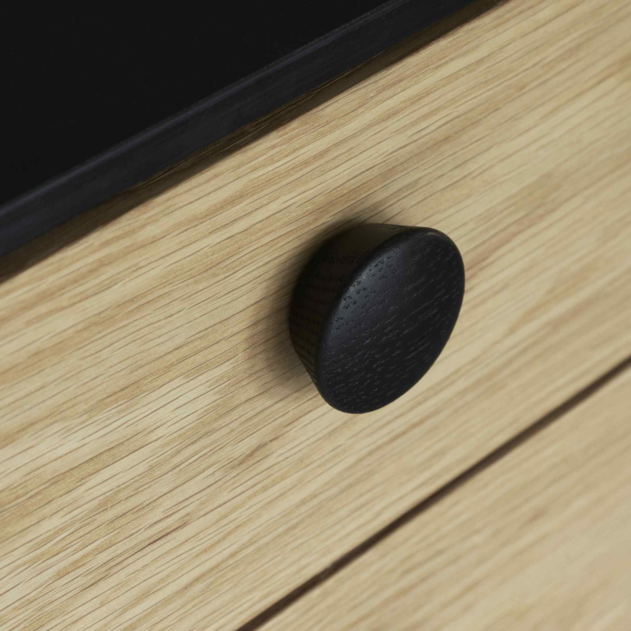 Beret | Knop i Lakeret Eg Ø 45 mm x D 21 mm Furnipart FP-102890045-052 FINICC