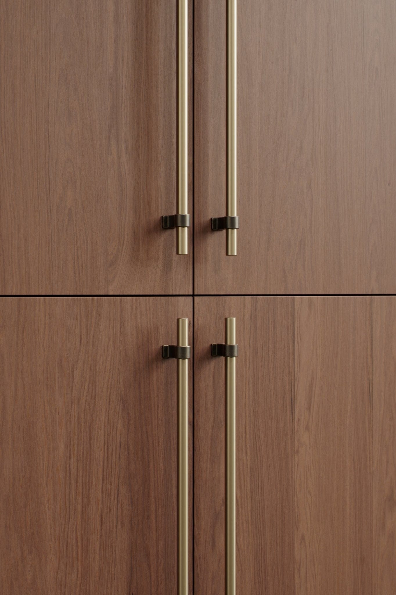 Bond | Greb i Antik Brun / Messing Furnipart FINICC