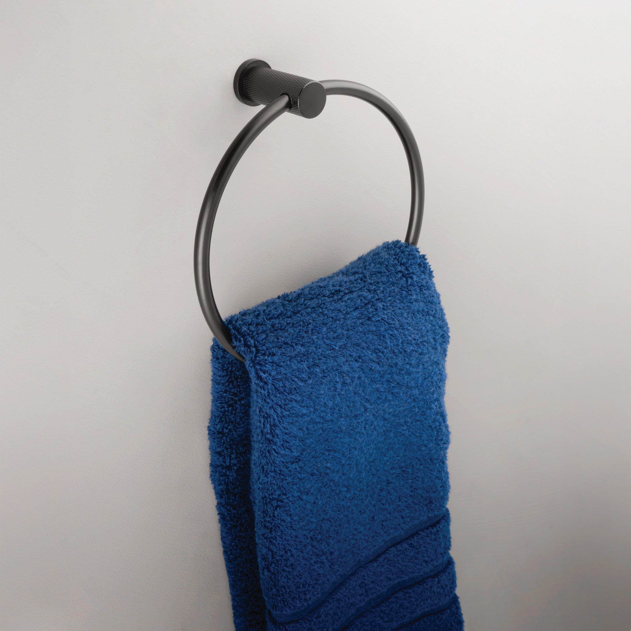 Brunel Cross | Håndklædering i Sort Alexander & Wilks AW451BL FINICC