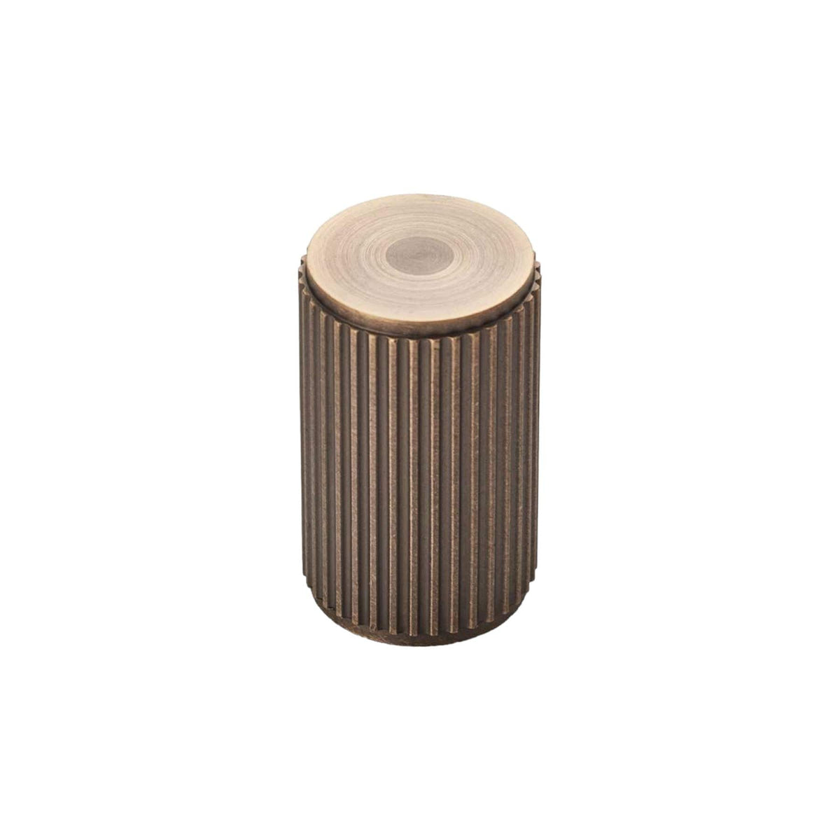 Carlisle Lines | Knop i Antik Messing Ø 18 mm x D 30 mm Carlisle Brass FTD712AB FINICC