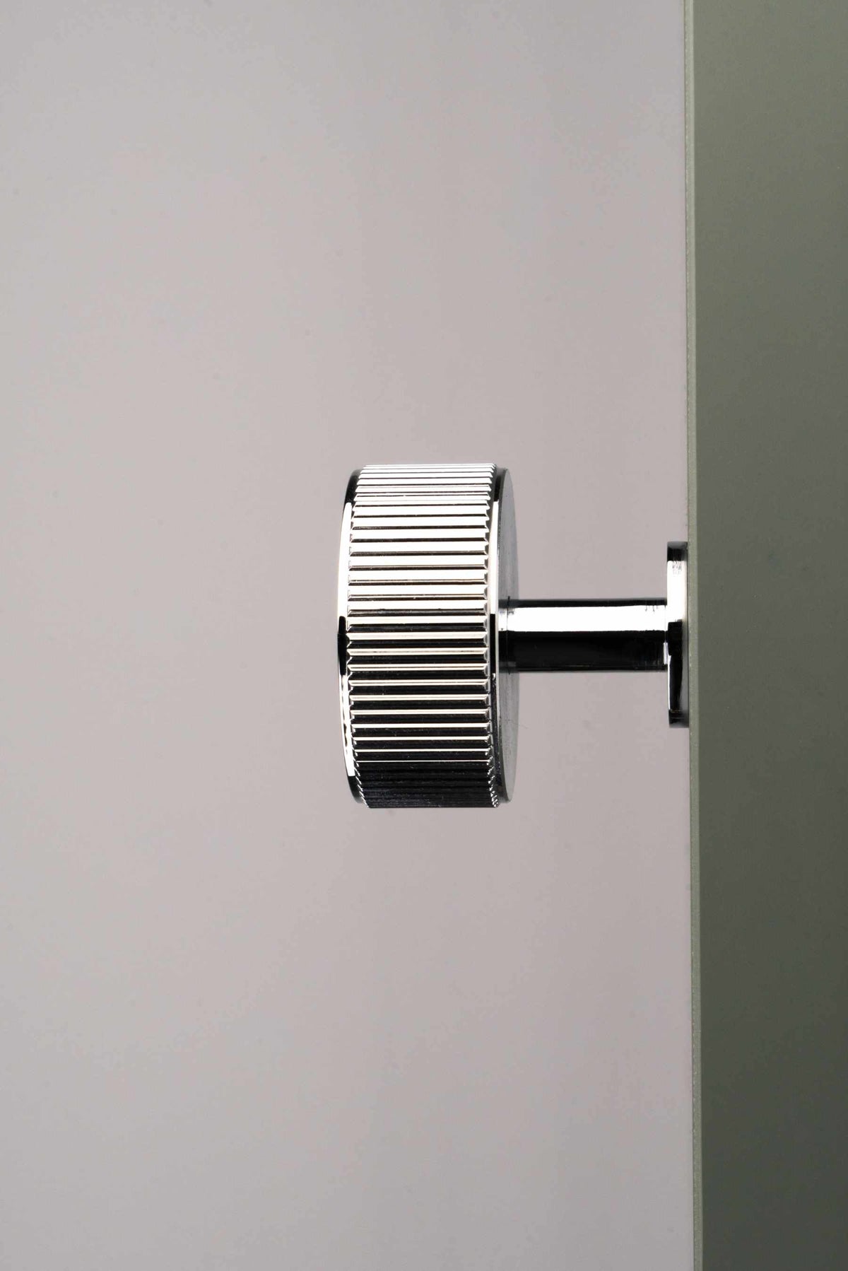 CB Lines Radio | Knop i Blank Krom Ø 35 mm x D 34 mm Carlisle Brass FTD713CP FINICC