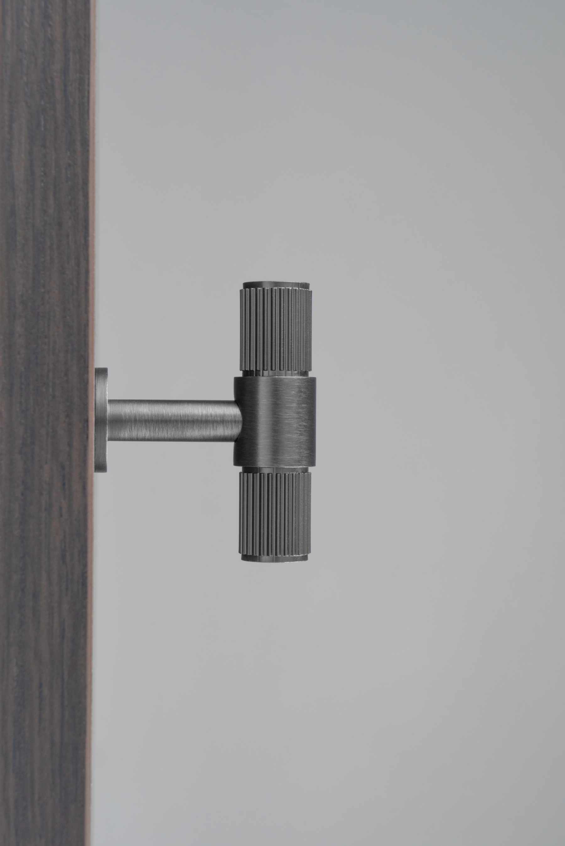 CB Lines T-Bar | Greb/Knop i Antrasit Grå L 50 mm x D 40 mm Carlisle Brass FTD711ANT FINICC