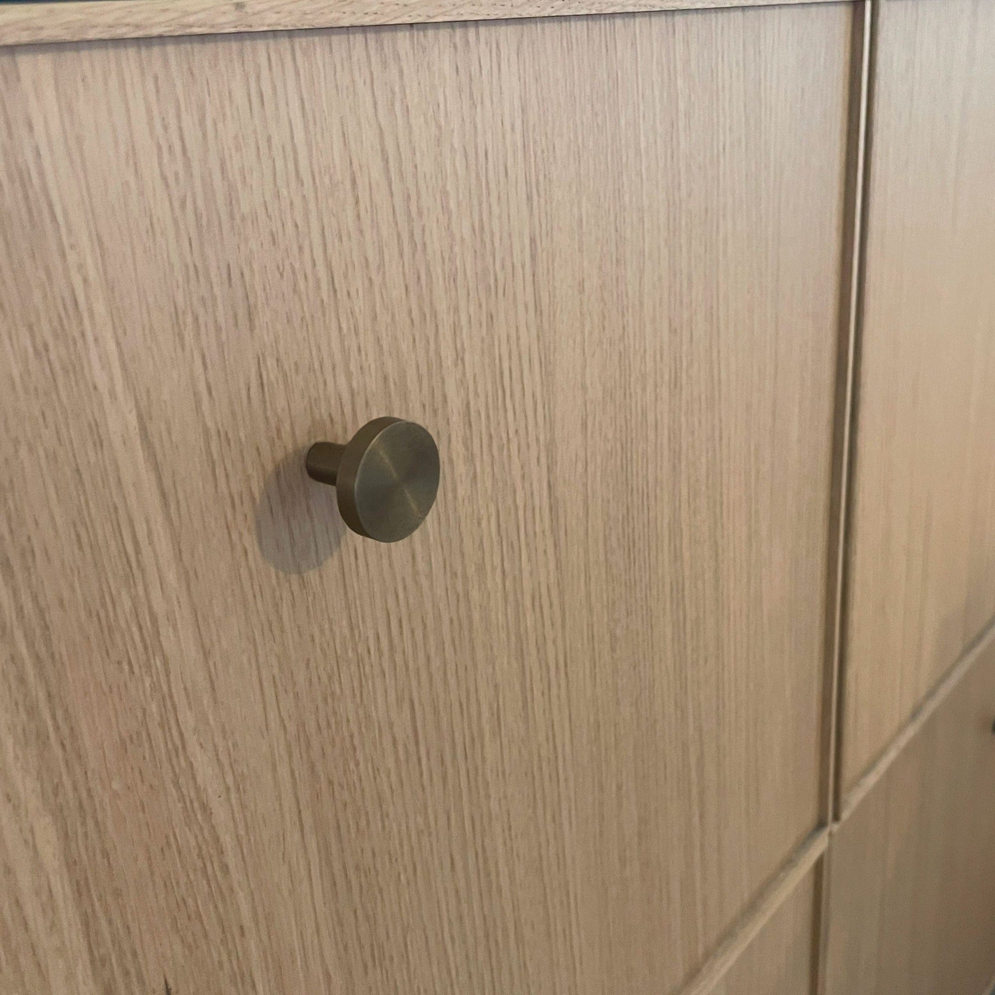 Contemporary | Knop i Bruneret Messing uden Lak I-REFINE FINICC