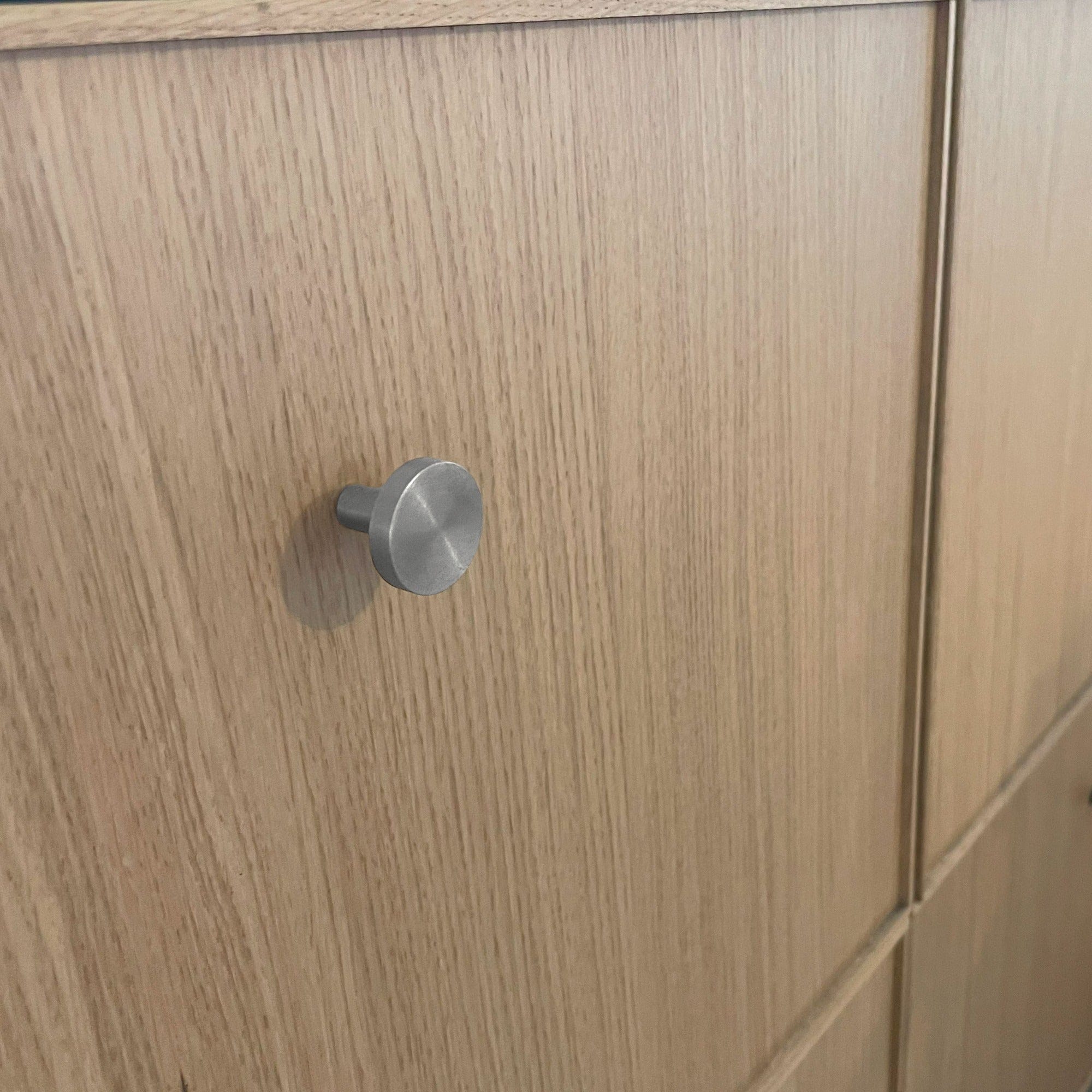 Contemporary | Knop i Rustfrit Stål Finish I-REFINE FINICC