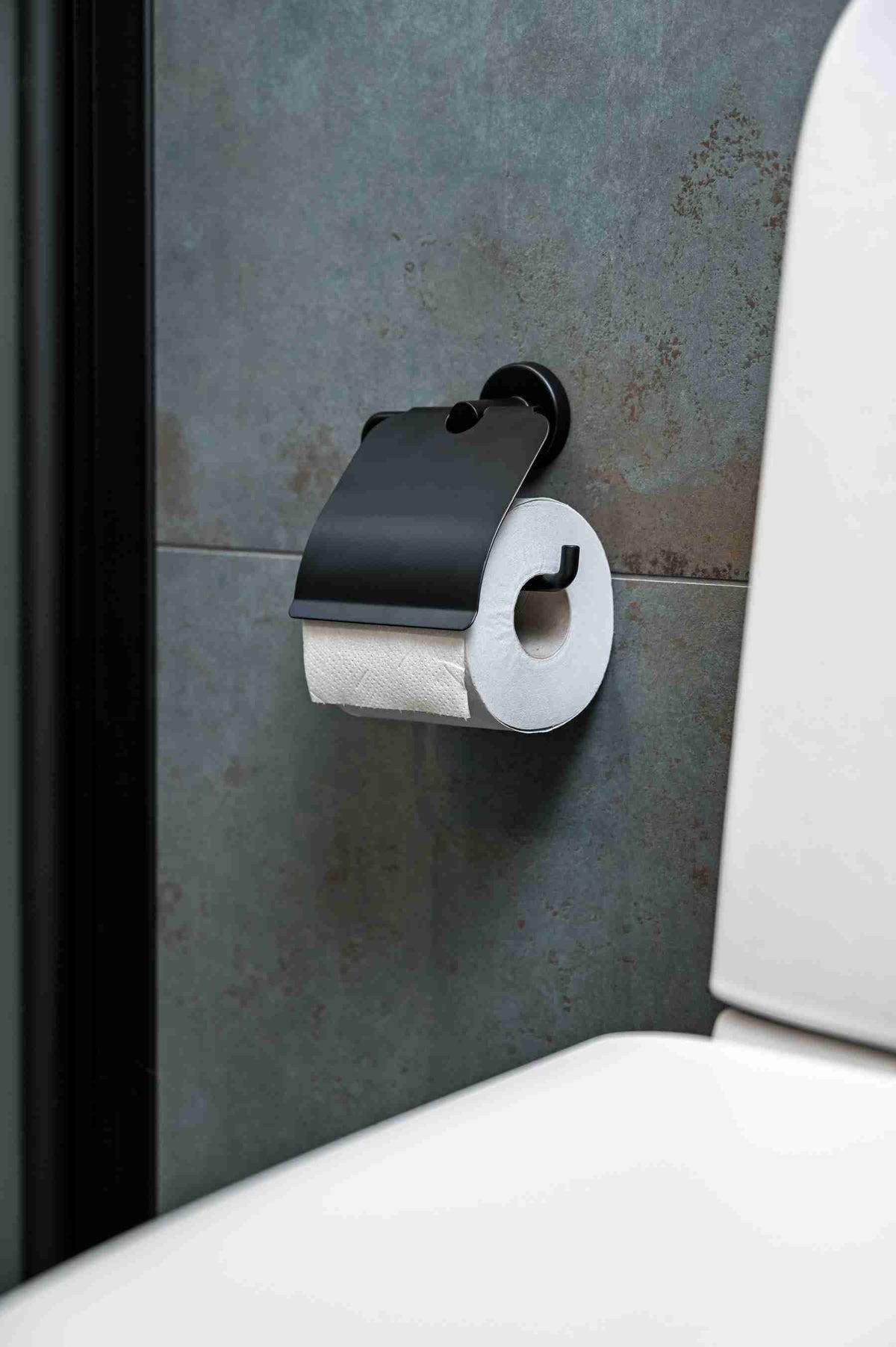Dijon | Toiletrulleholder i Mat Sort Theofils TF-17000080 FINICC