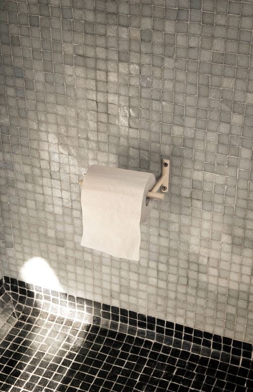 Dora Toilet Paper Holder - Cashmere