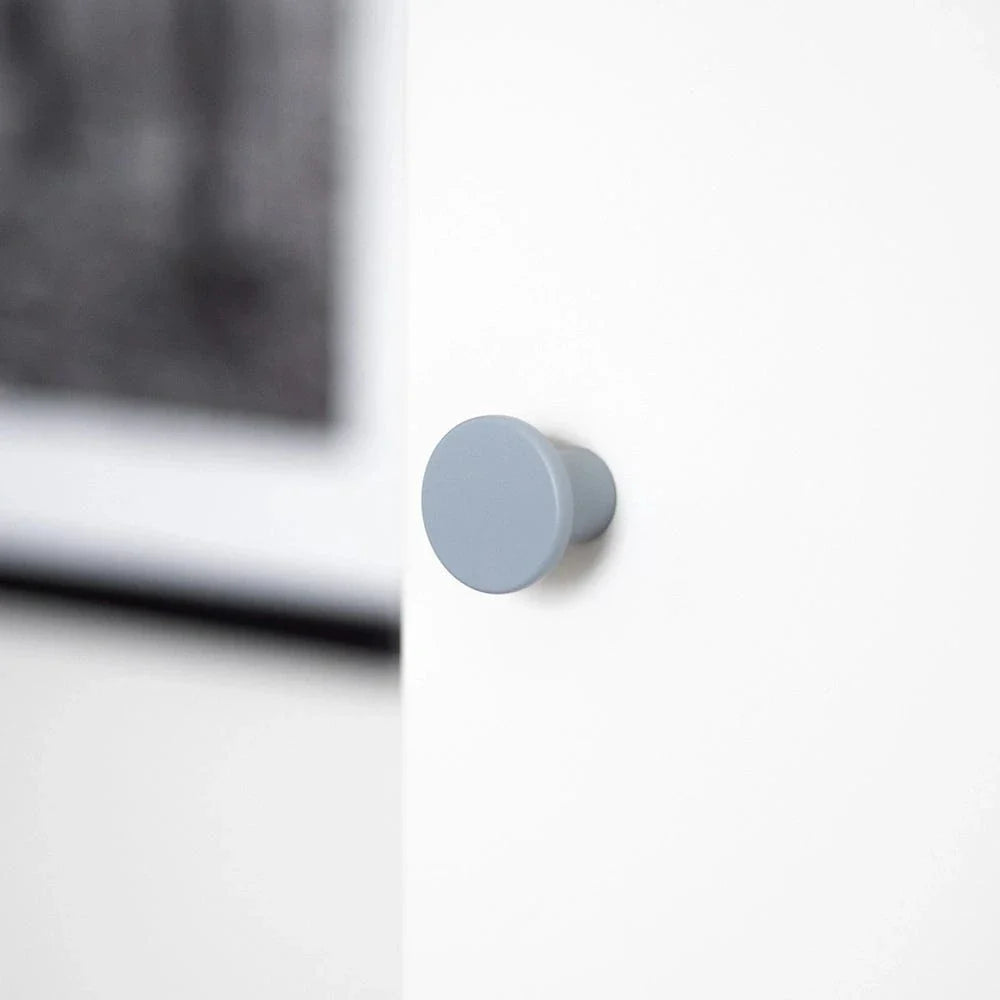 Dotty | Knop i Blå Ø 28 mm x D 23 mm Et Al LF-8342-28-28 FINICC