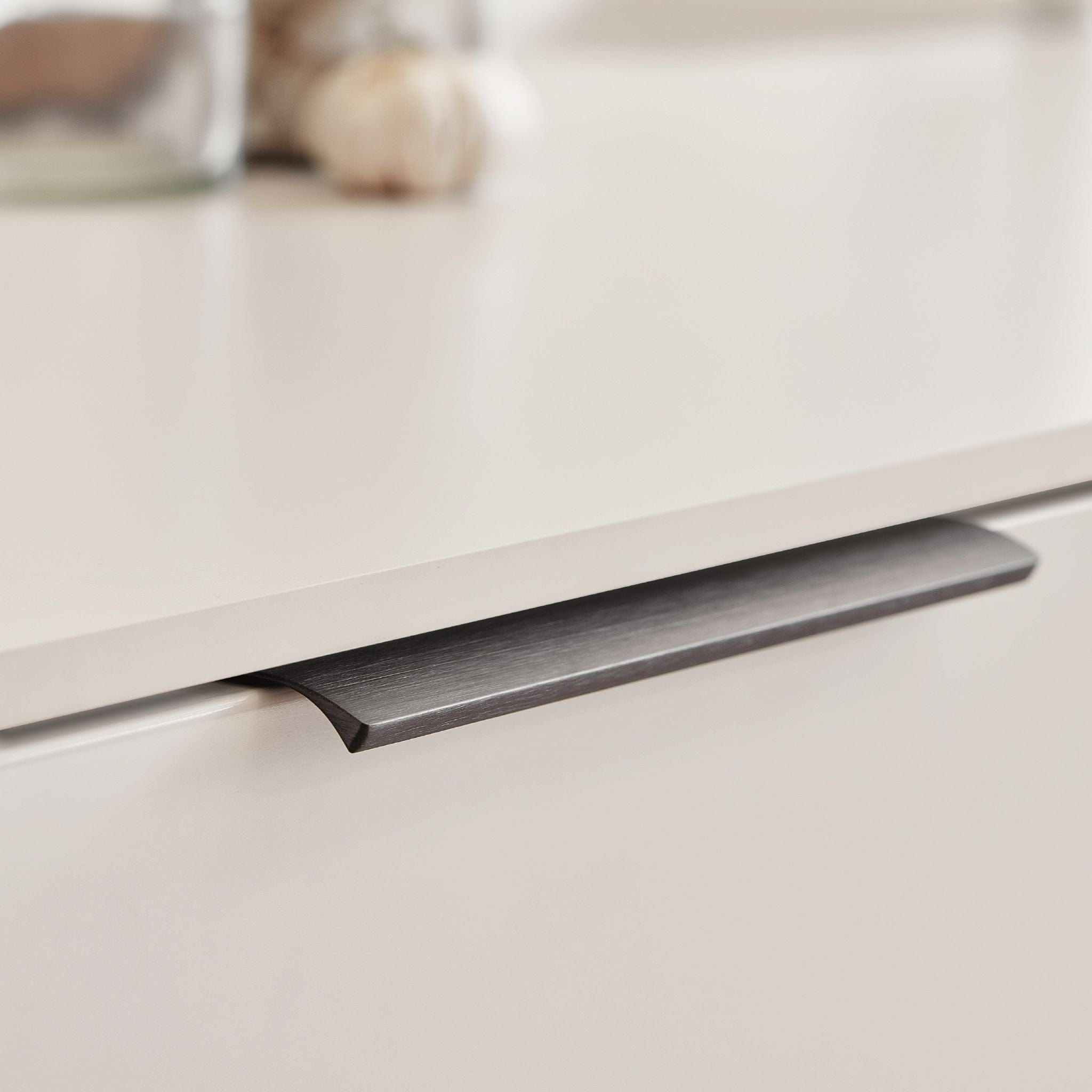 Edge Straight | Handtag i Borstad Antracit