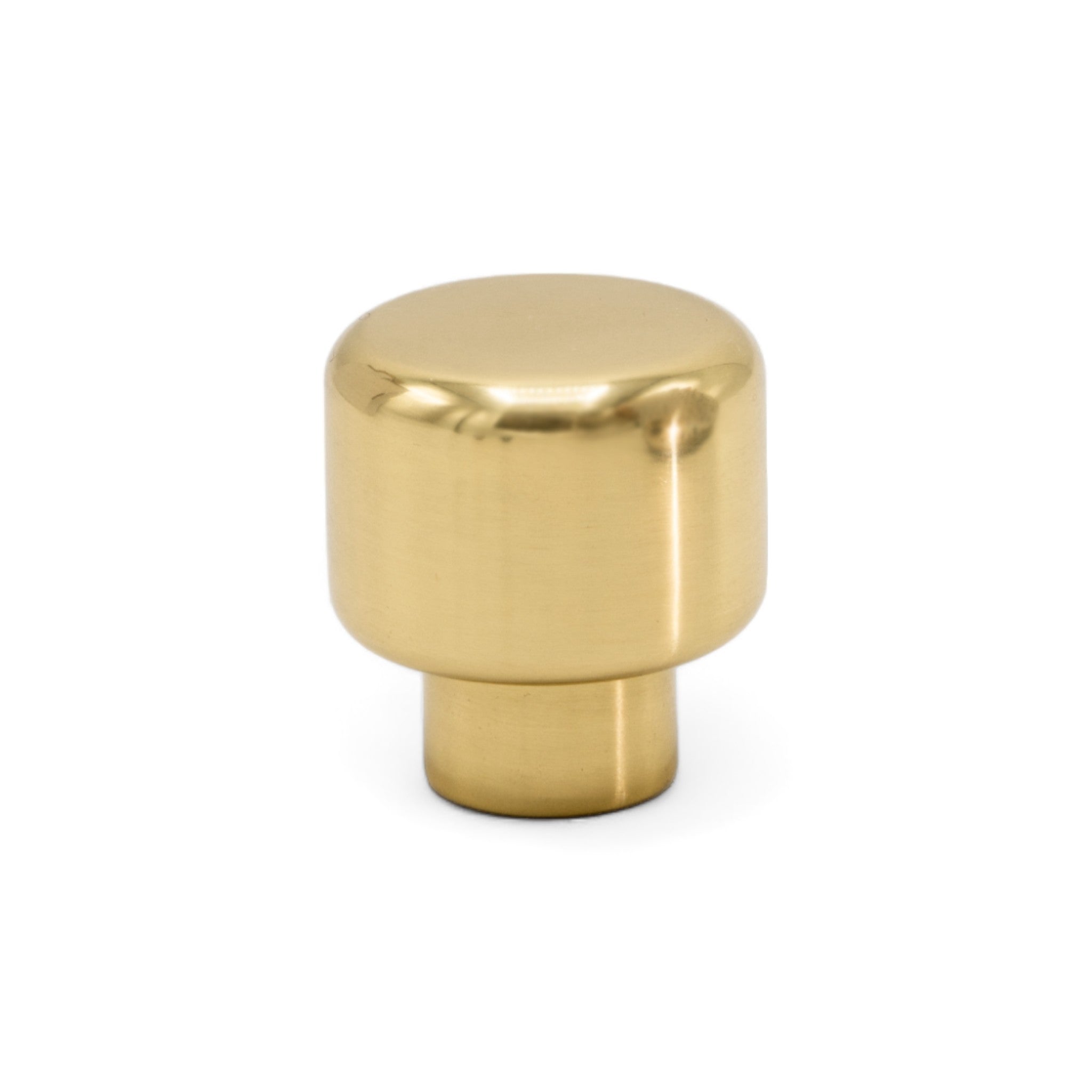 Esther | Knop i Blank Messing med Lak Ø 28 mm x D 30 mm Beslag Design 339360-11 FINICC