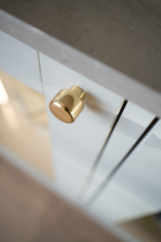 Esther | Knop i Blank Messing med Lak Ø 28 mm x D 30 mm Beslag Design 339360-11 FINICC