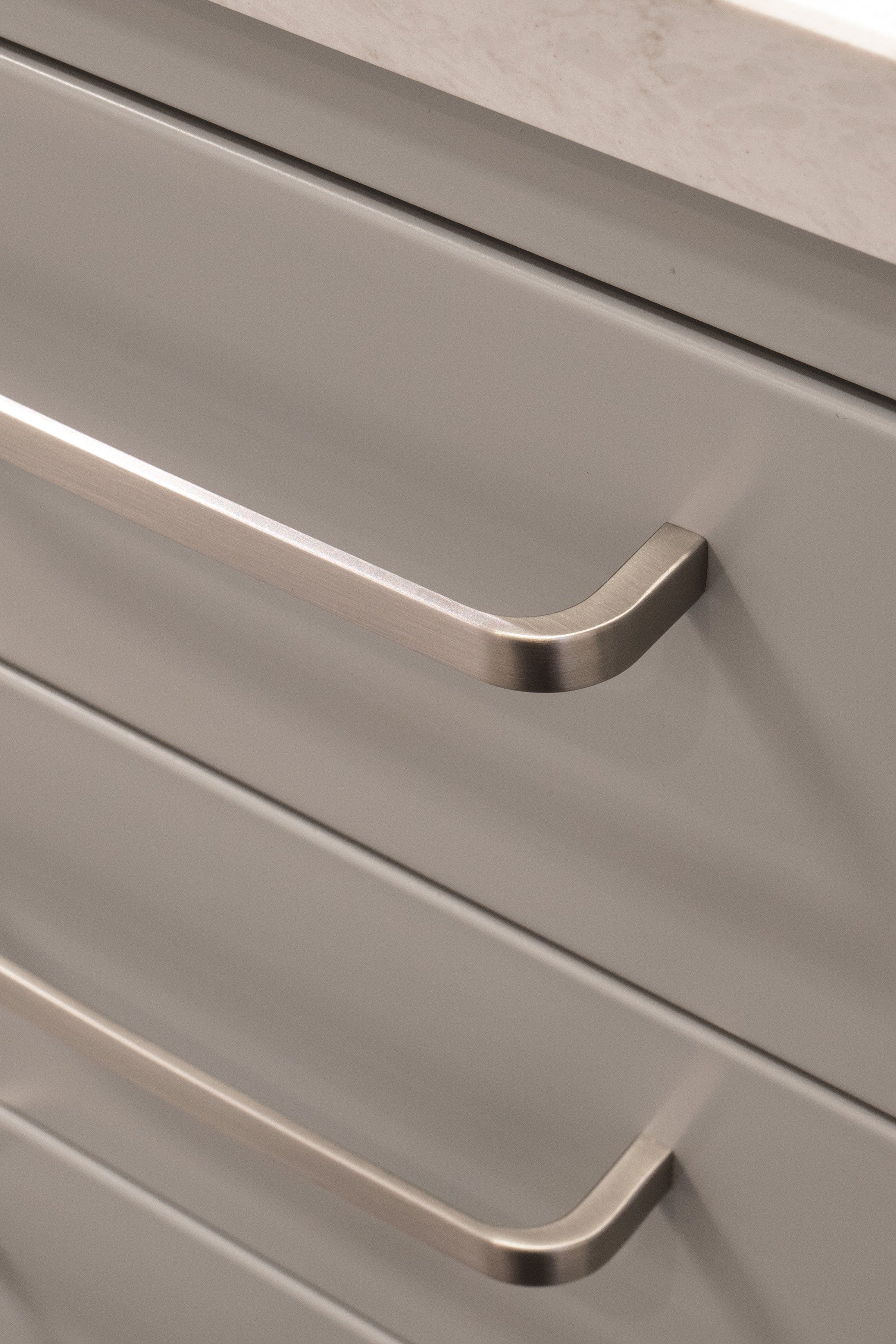 Grace | Greb i Rustfrit Stål Finish L 170 mm (C/C 160 mm) Beslag Design 304316-11 FINICC