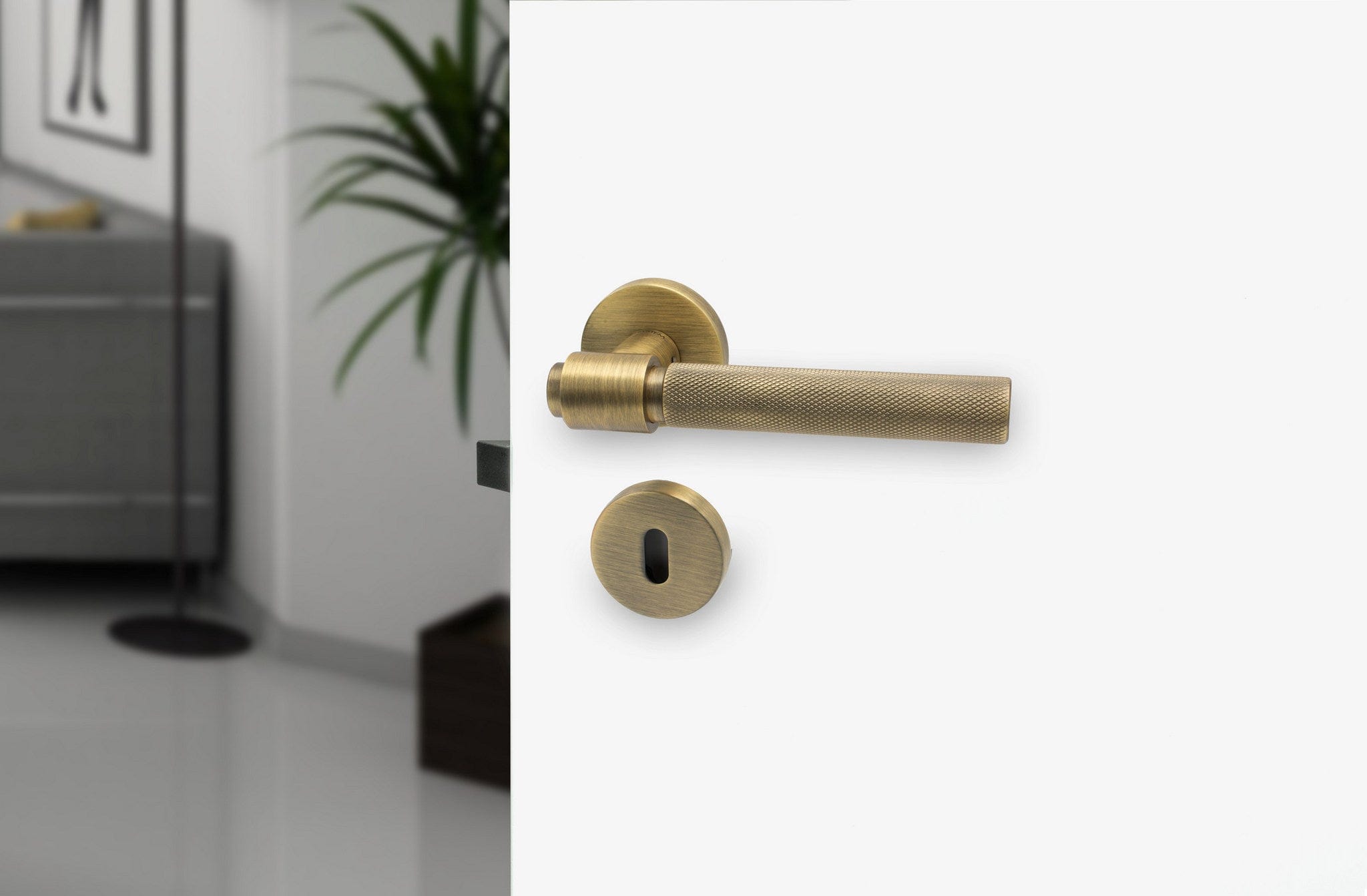Helix Cross | Dørhåndtag i Antik Bronze L 150 mm (C/C 30 mm) Beslag Design 751010-41 FINICC