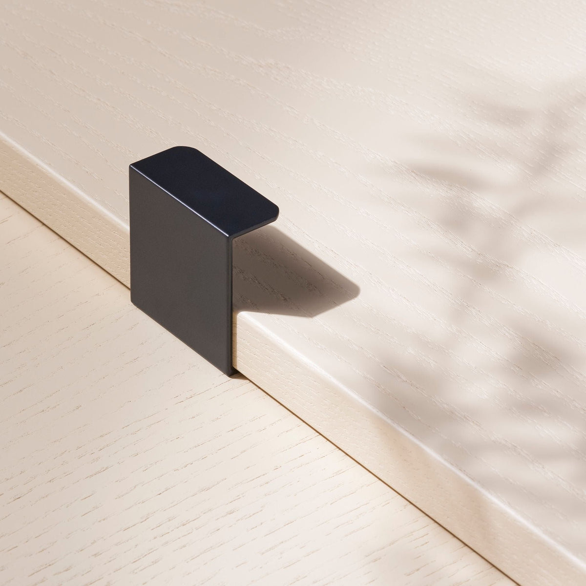 Hide | Profilgreb i Mat Sort L 40 mm Toniton 401060-11 FINICC