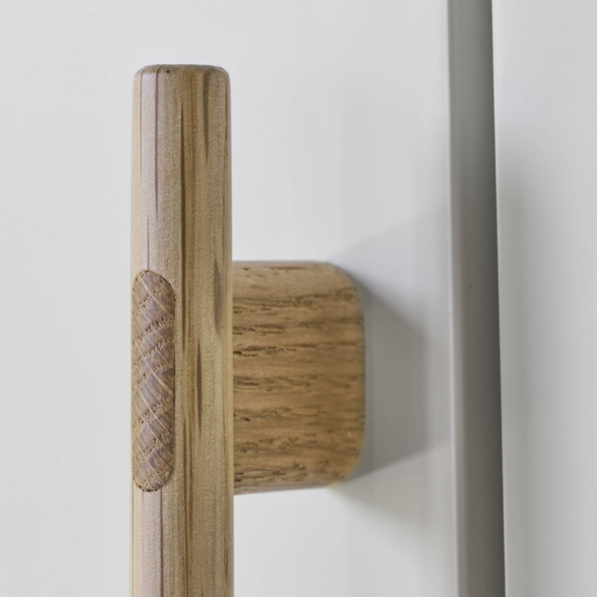 Join | Greb/Knop i Lakeret Eg L 80 mm x D 36 mm Furnipart FP-103290016-052 FINICC