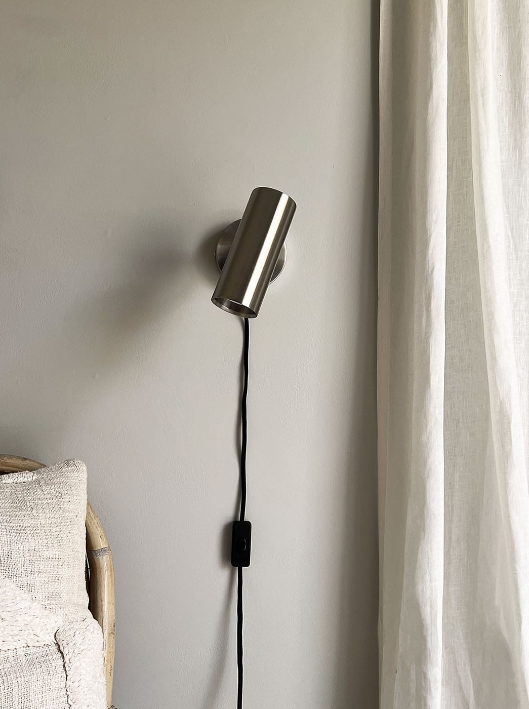 Kyst | Væglampe i Børstet Stål L 15 cm x Ø 6 cm MOUD home MH-211935 FINICC