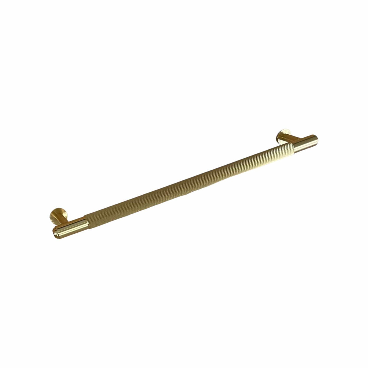 Linear | Greb i Messing med Lak Buster + Punch FINICC