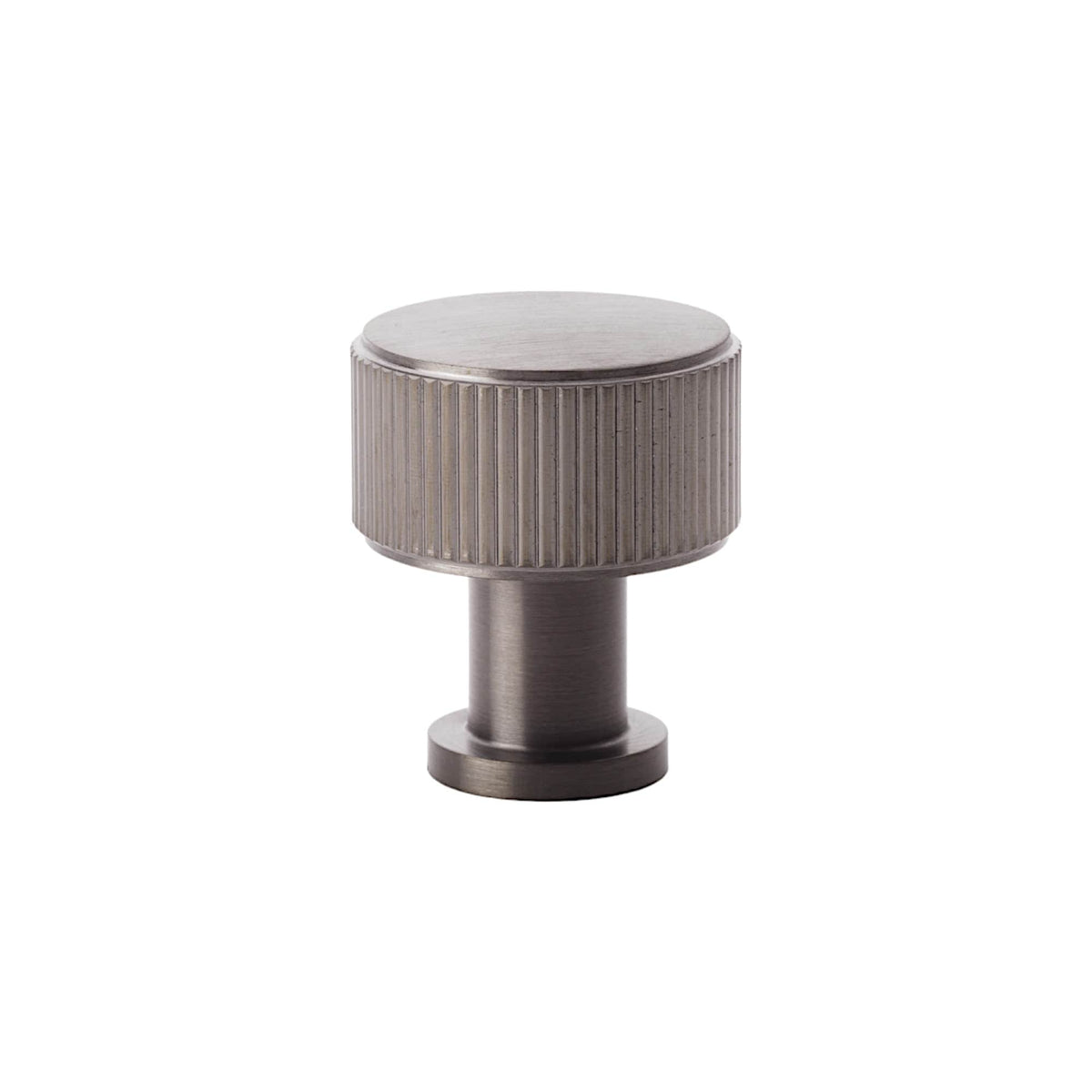 Lucia Reeded | Knop i Dark Bronze Ø 29 mm x D 34 mm Alexander & Wilks AW807R-29-DBZPVD FINICC