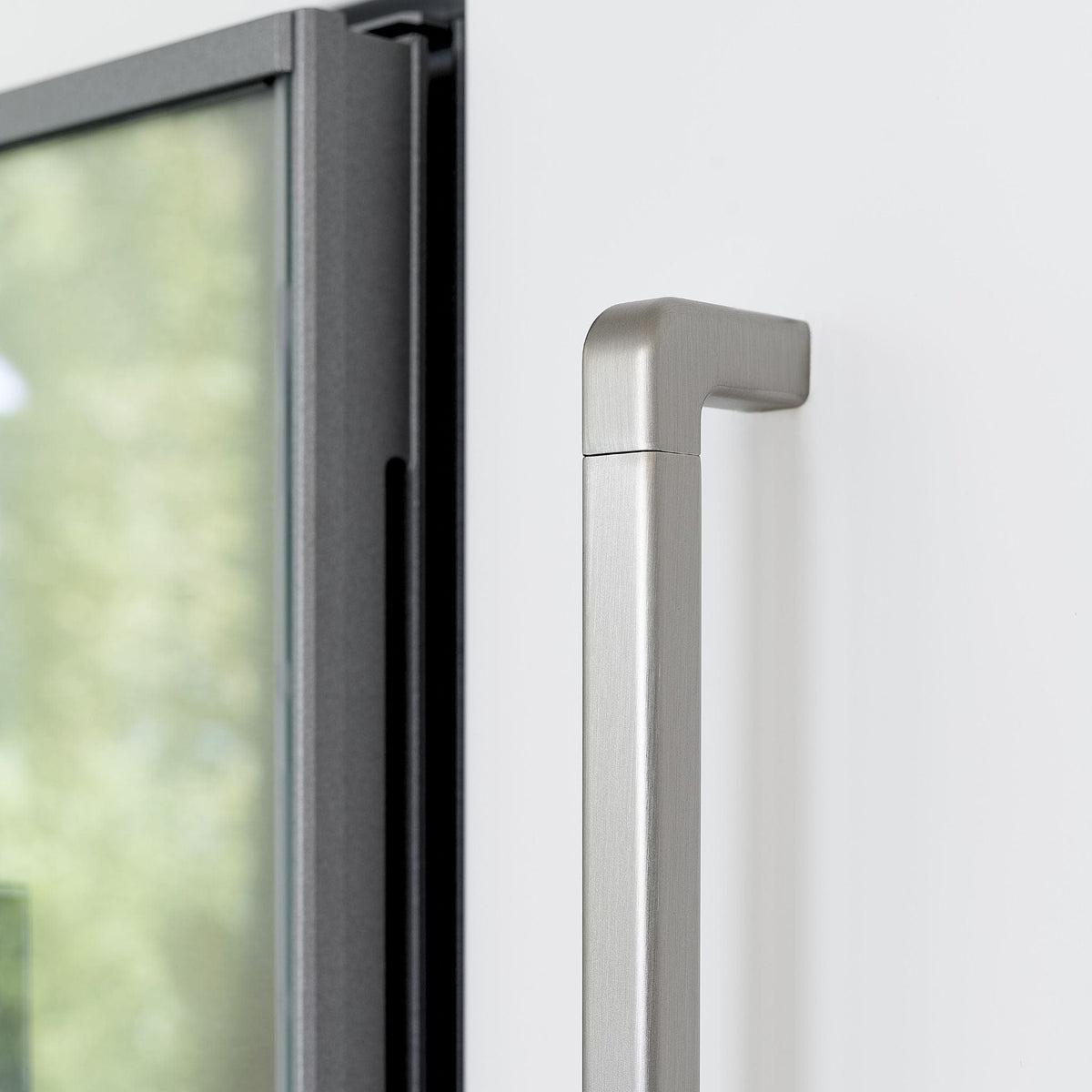 Mango | Greb i Rustfrit Stål Finish Furnipart FINICC