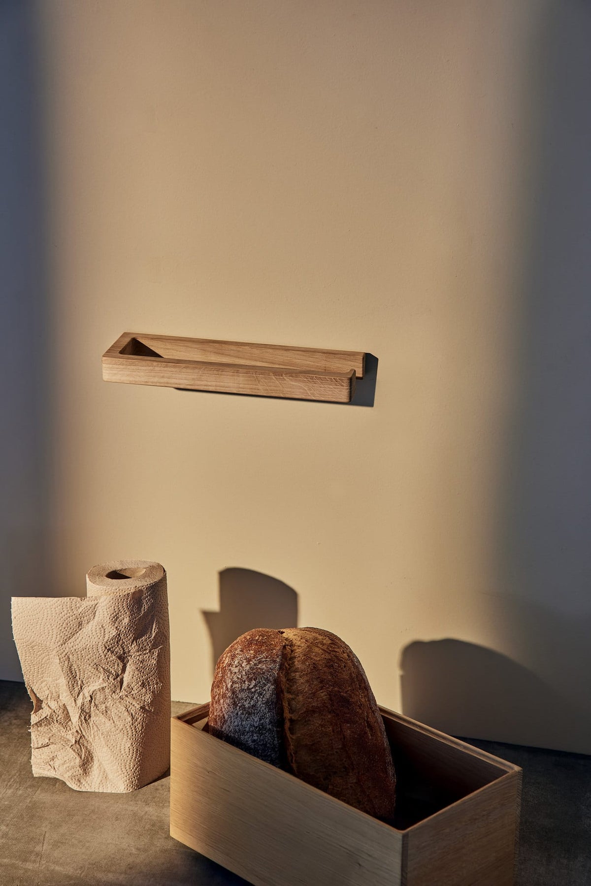 Paper Towel Holder | Køkkenrulleholder i Eg Andersen Furniture AF-4-435021 FINICC