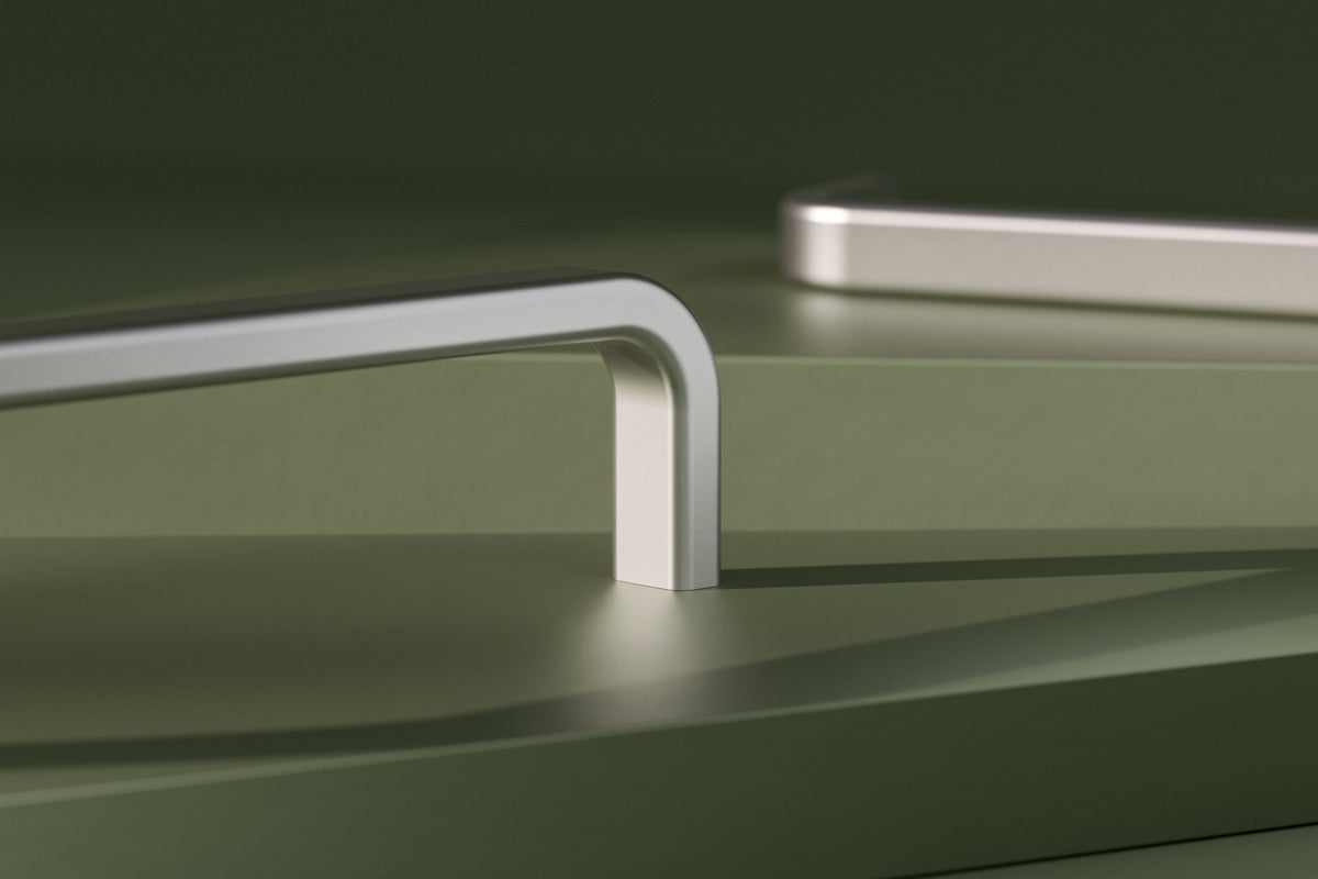 Positano | Greb i Børstet Rustfrit Stål Finish L 134 mm (C/C 128 mm) Theofils TF-11872551SP FINICC