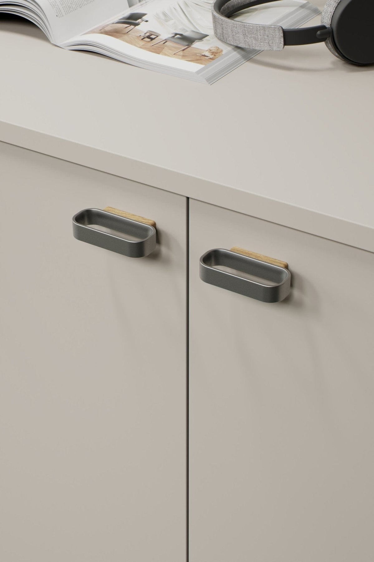 Race | Greb i Eg / Rustfrit Stål Finish Furnipart FINICC