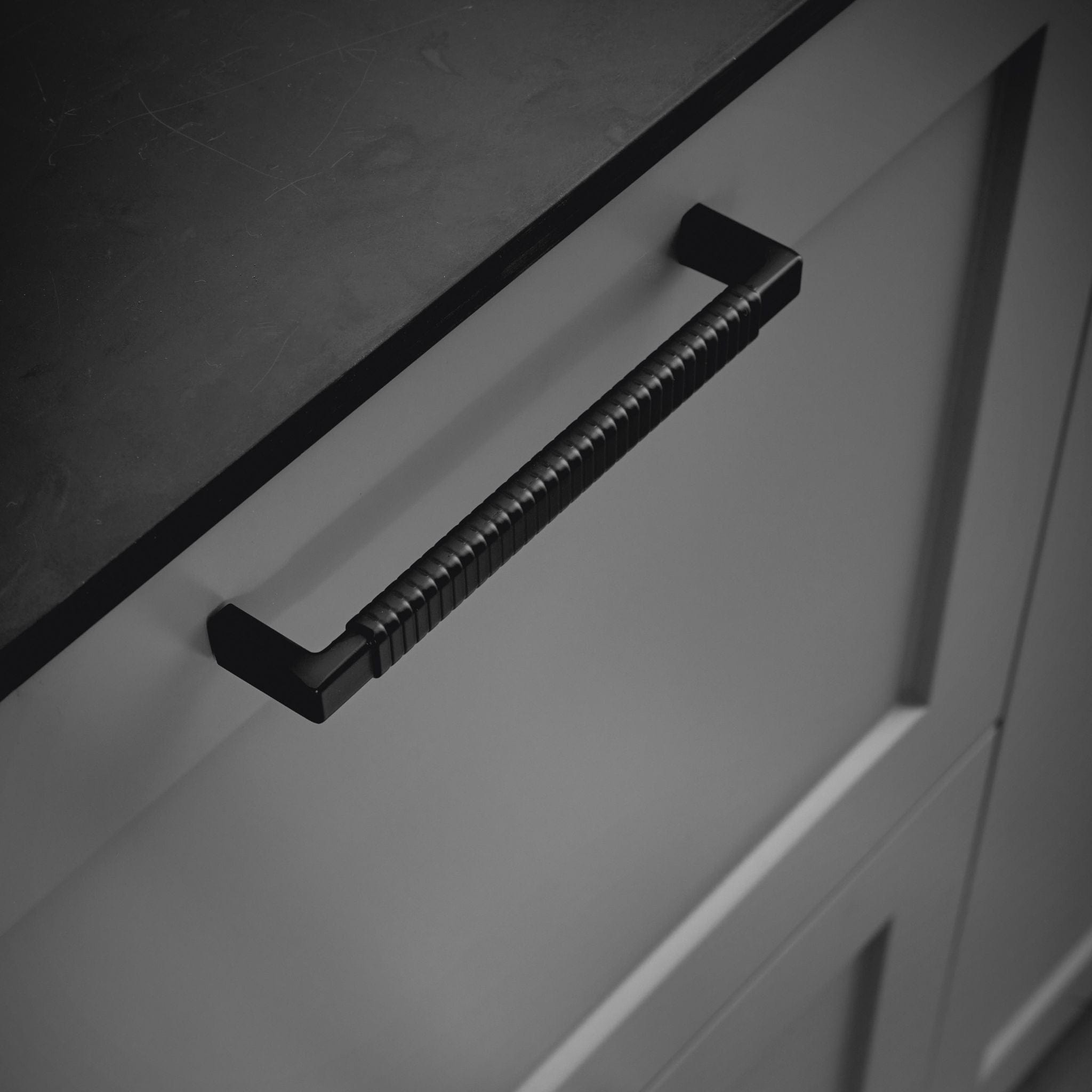 Rattan | Greb i Mat Sort L 168 mm (C/C: 160 mm) Furnipart FP-549920160-99 FINICC