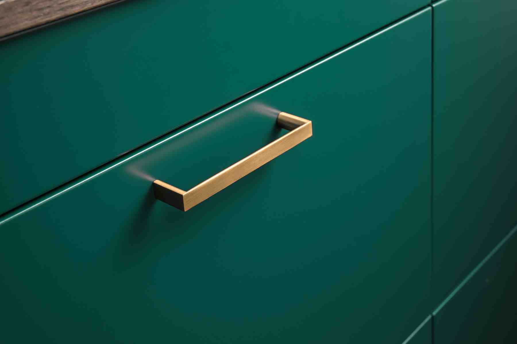 Sala | Greb i Mat Messing Theofils FINICC