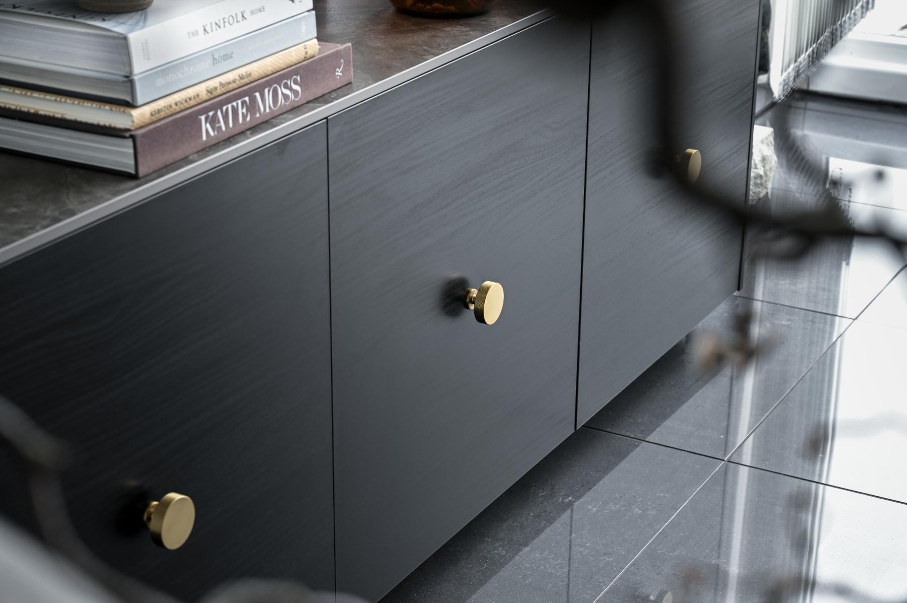 Sassari Stripe | Knop i Mat Messing Theofils FINICC