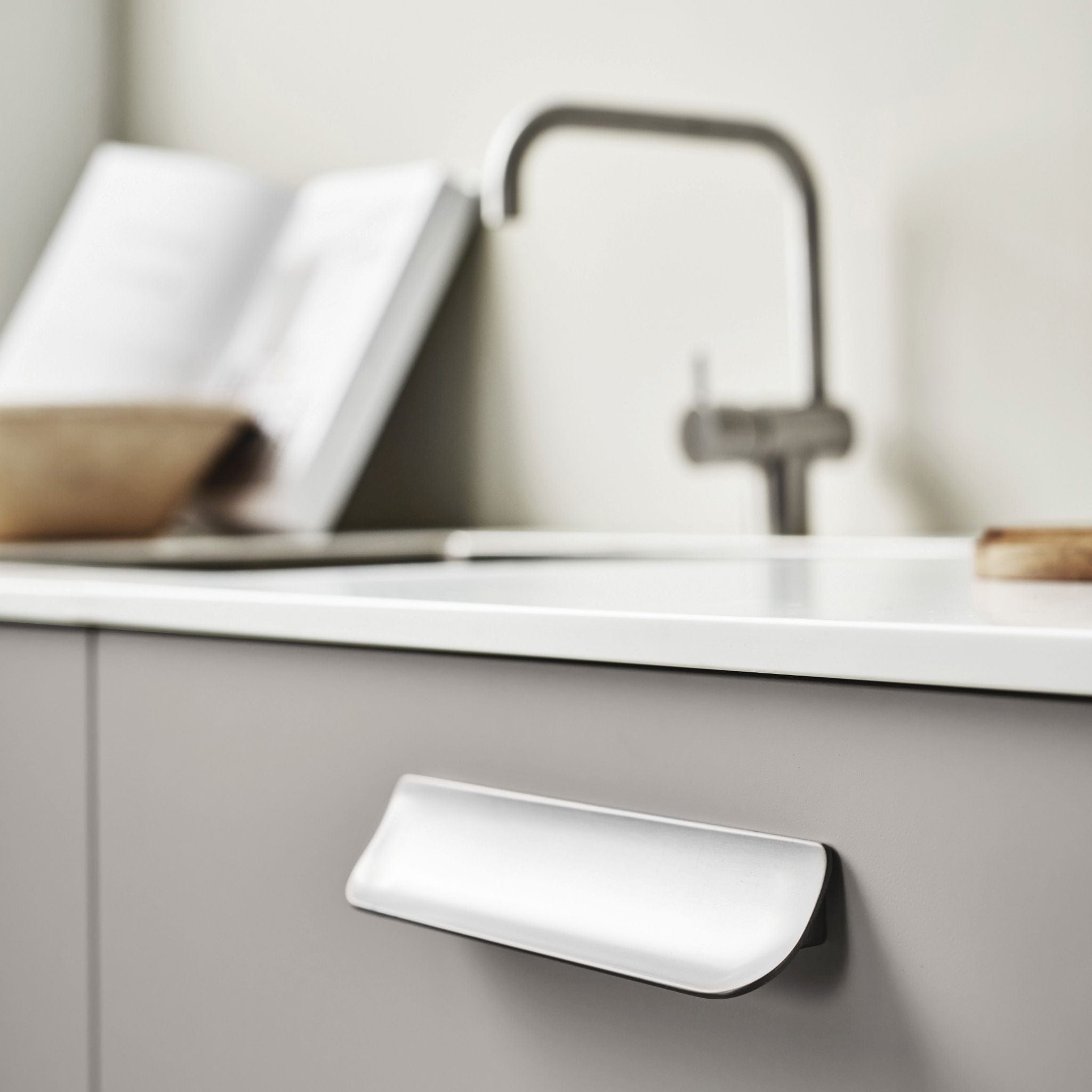 Slope | Greb i Rustfrit Stål Finish Furnipart FINICC