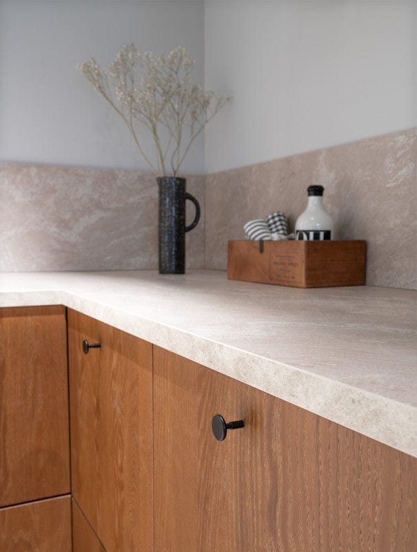 Spira | Knop i Mat Sort Ø 24 mm x D 28,5 mm Beslag Design 343360-11 FINICC