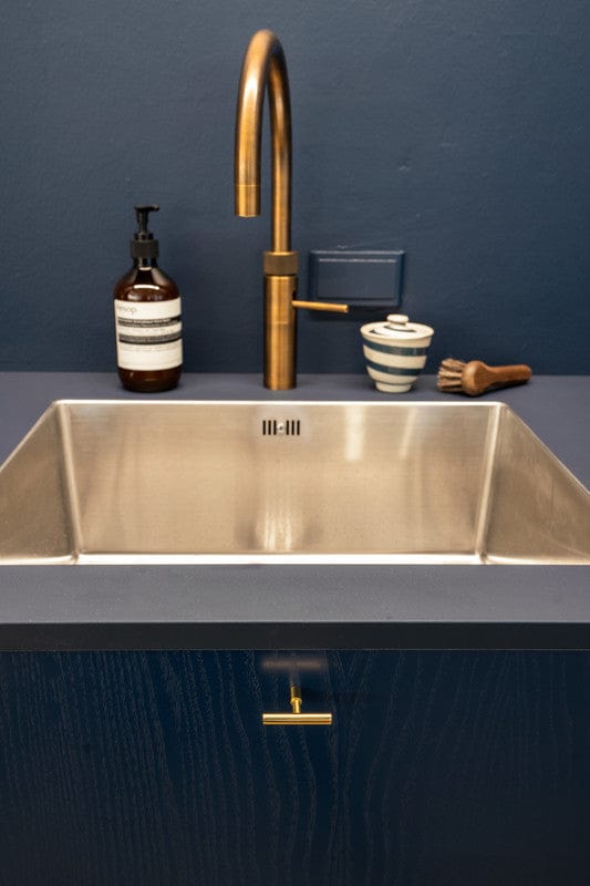 Spira | T-Greb i Blank Messing med Lak L 41 mm x 31.5 mm Beslag Design 343366-11 FINICC