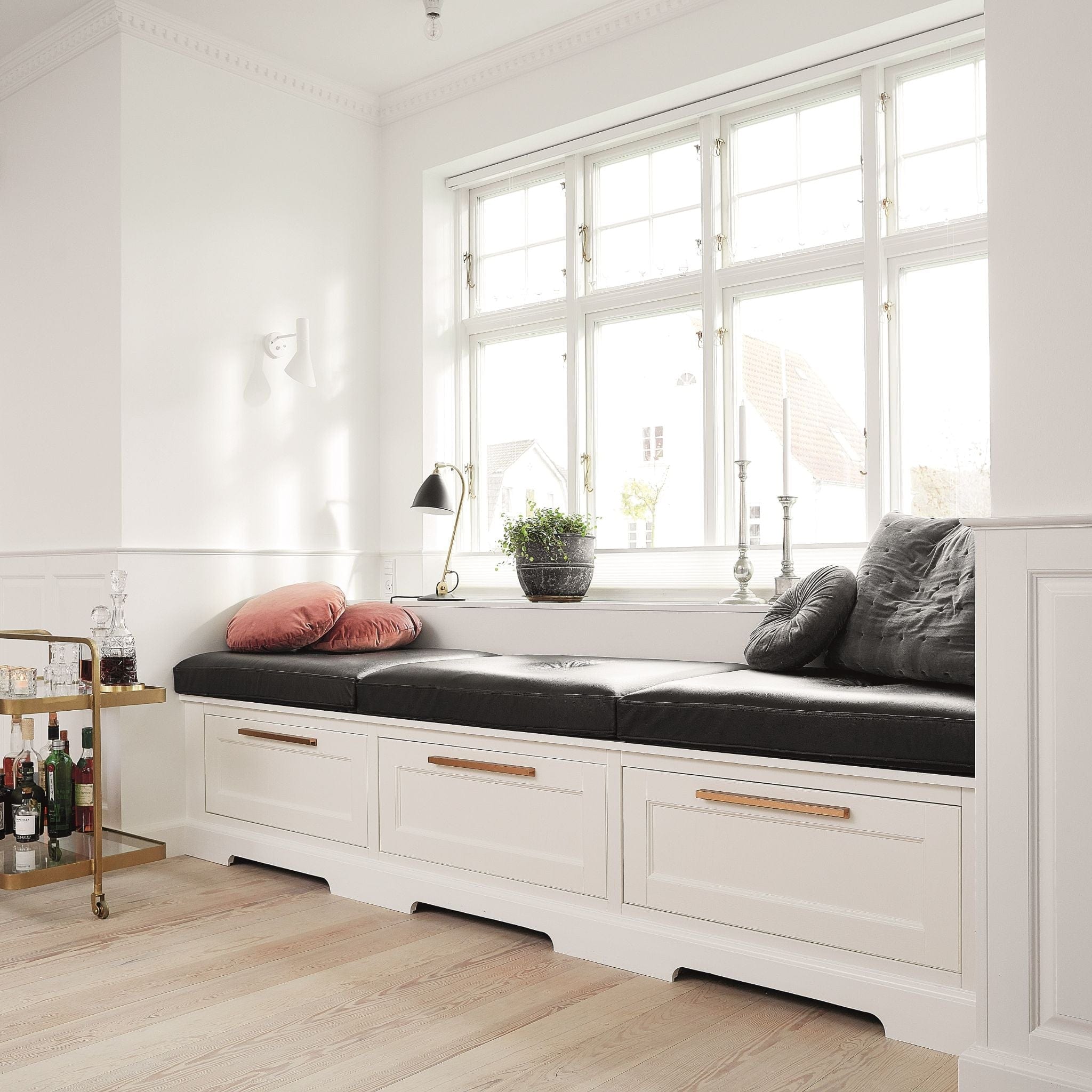 Station | Greb i Børstet Messing Furnipart FINICC