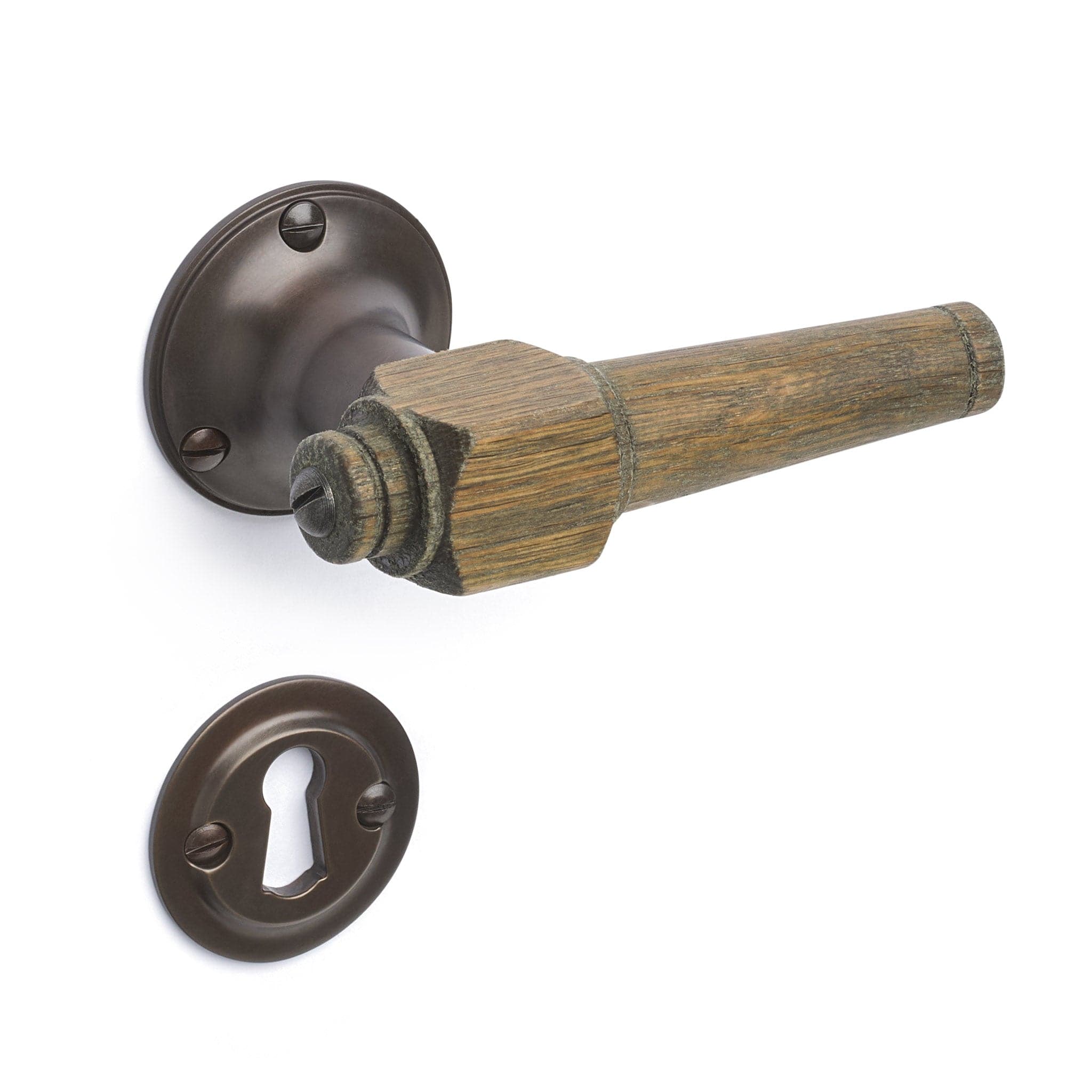 Svanemølle | Dørhåndtag i Røget Eg med klassiske rosetter og nøgleskilte i Bruneret Messing L 111 mm (C/C 30 mm) Sibes SM-ER-1770-BB FINICC