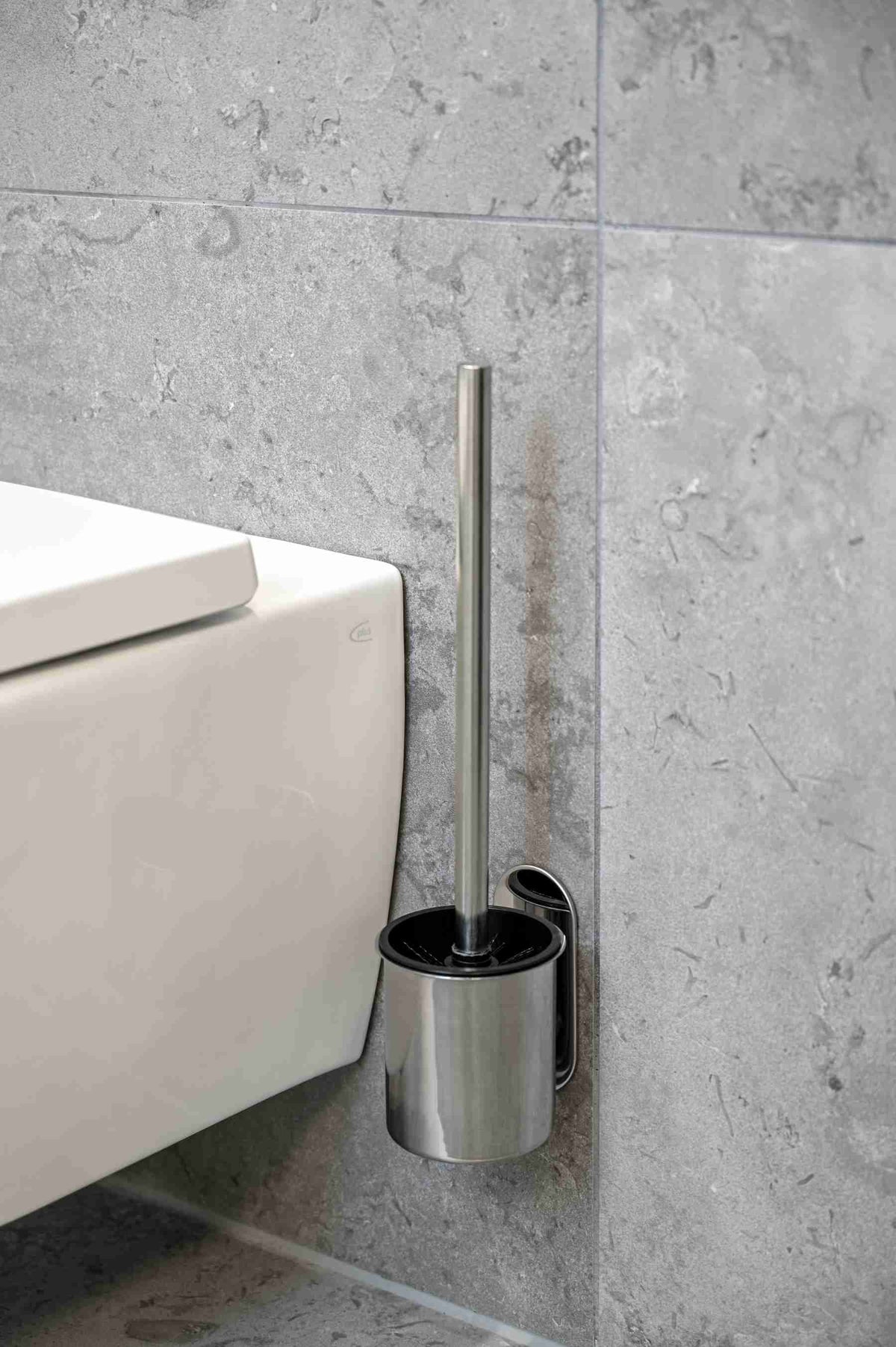Tours | Toiletbørste i Blank Krom Theofils TF-17000048 FINICC