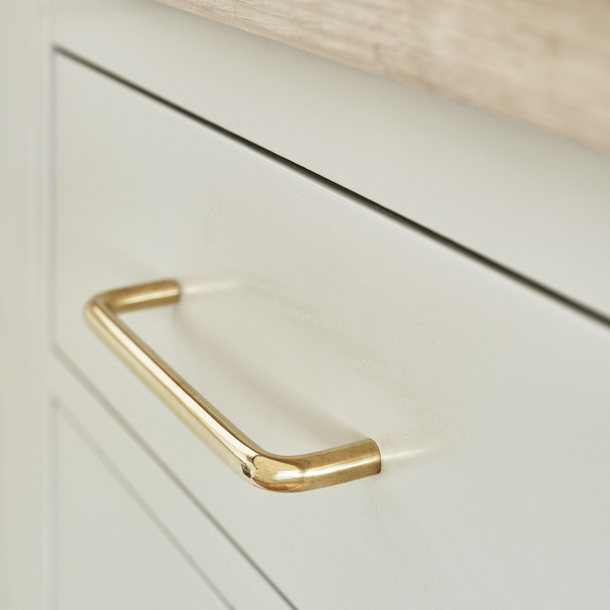 Tubular | Greb i Poleret Messing uden Lak Furnipart FINICC