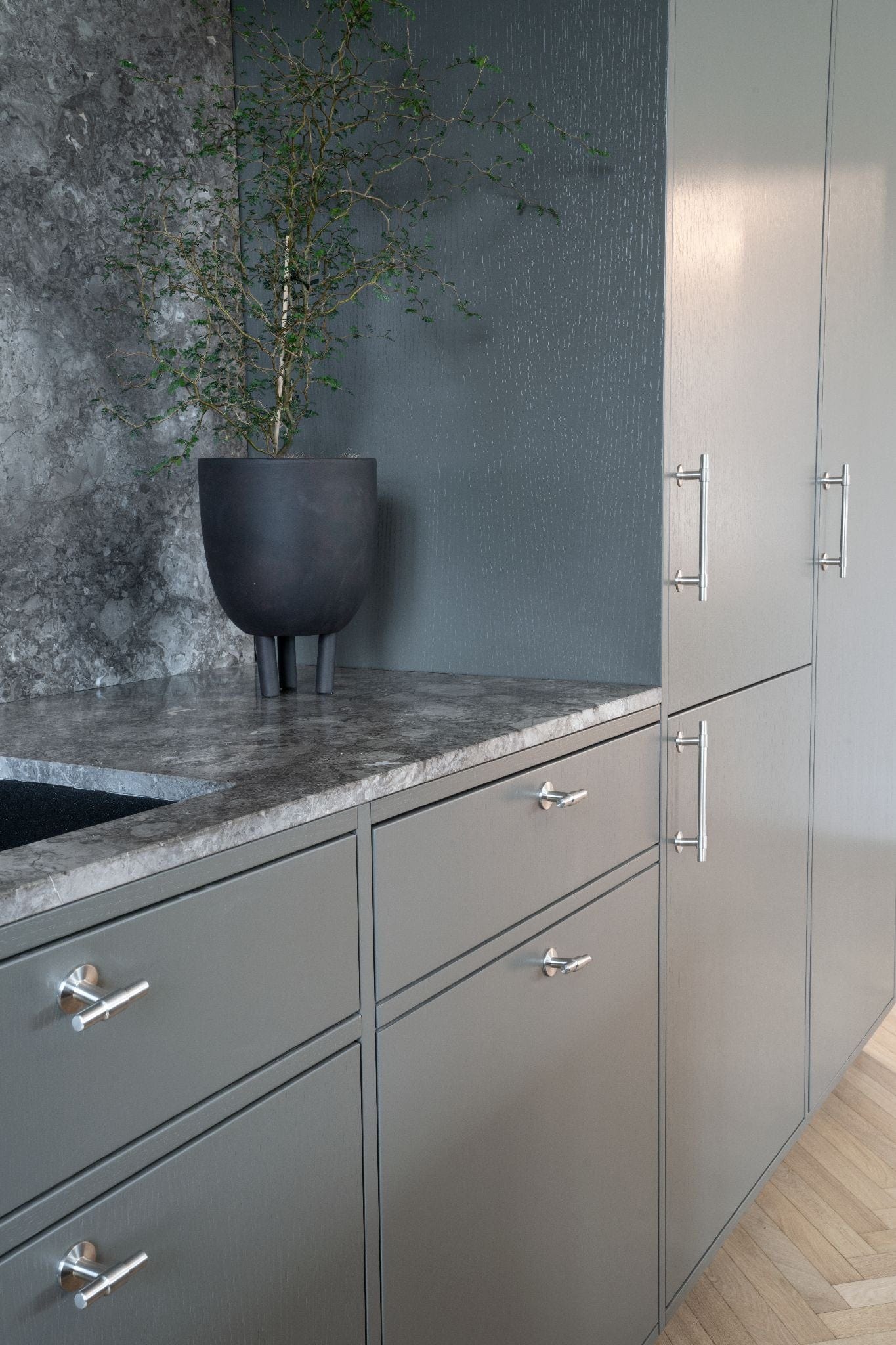 Uniform | Greb i Rustfrit Stål Finish L 178 mm (C/C 128 mm) Beslag Design 343304-11 FINICC