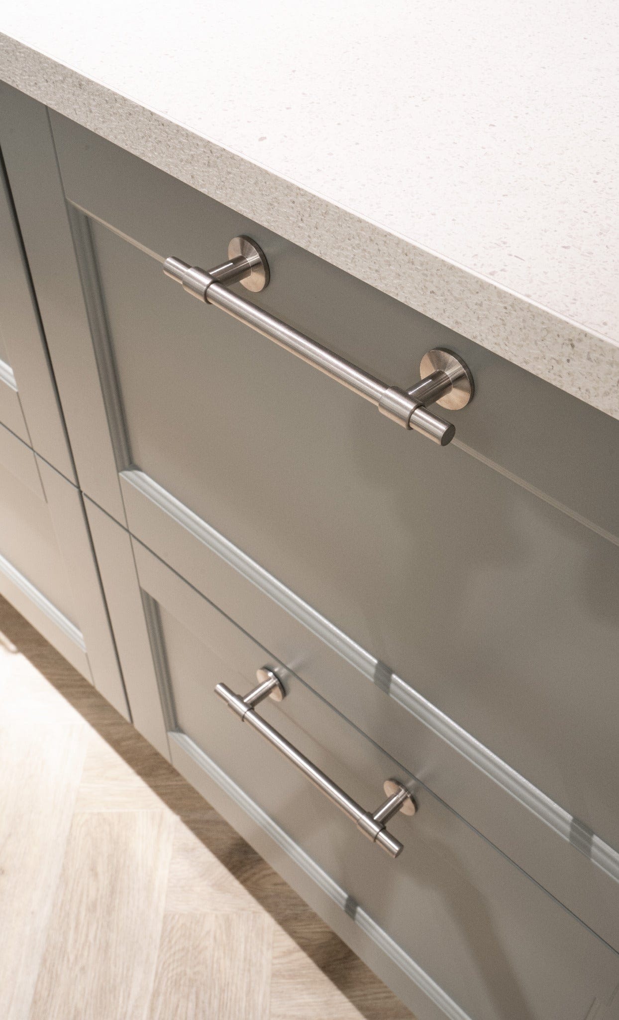 Uniform | Greb i Rustfrit Stål Finish L 178 mm (C/C 128 mm) Beslag Design 343304-11 FINICC