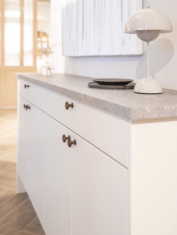 Uno | Knop i Bruneret Messing med Lak Ø 30 mm x D 30 mm Beslag Design 343309-11 FINICC