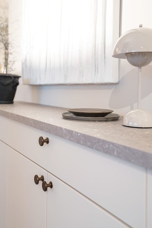 Uno | Knop i Bruneret Messing med Lak Ø 30 mm x D 30 mm Beslag Design 343309-11 FINICC