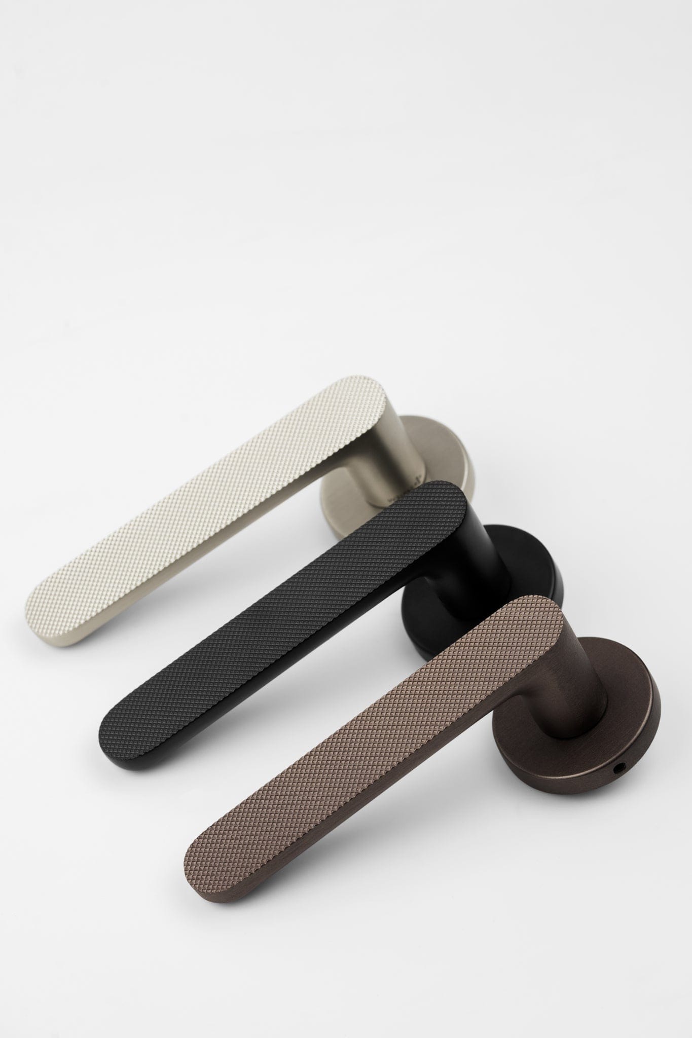 Vibe Grip | Dørhåndtag i Mat Sort Beslag Design 752035-41 FINICC