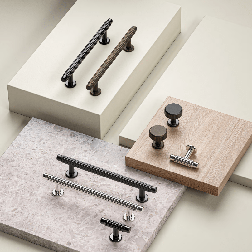 Villa | Greb i Antik Brun Furnipart FINICC