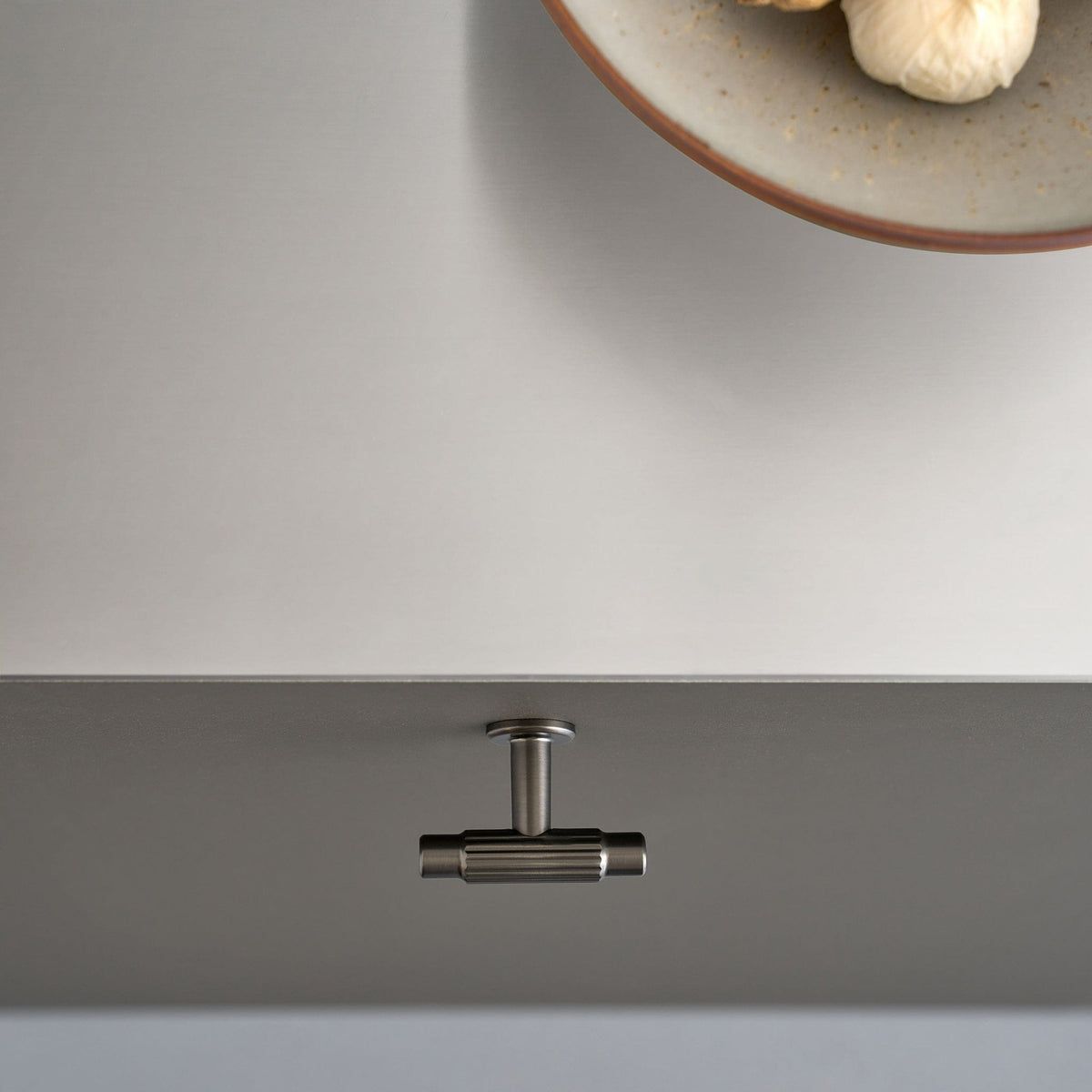 Villa T-Bar | Greb/Knop i Mat Grå L 50 mm x D 34 mm Furnipart FP-553030050-74 FINICC