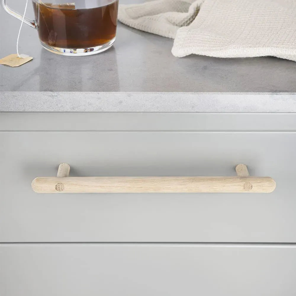 Lunden | Greb i Eg Ubehandlet L 210 mm (C/C 160 mm) Beslag Design BD-255701-11 FINICC