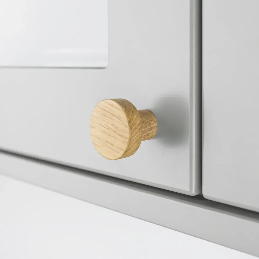 Heden | Knop i Lakeret Eg Ø 28 mm Beslag Design BD-256010-11 FINICC